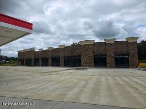8961 Church Road — photo