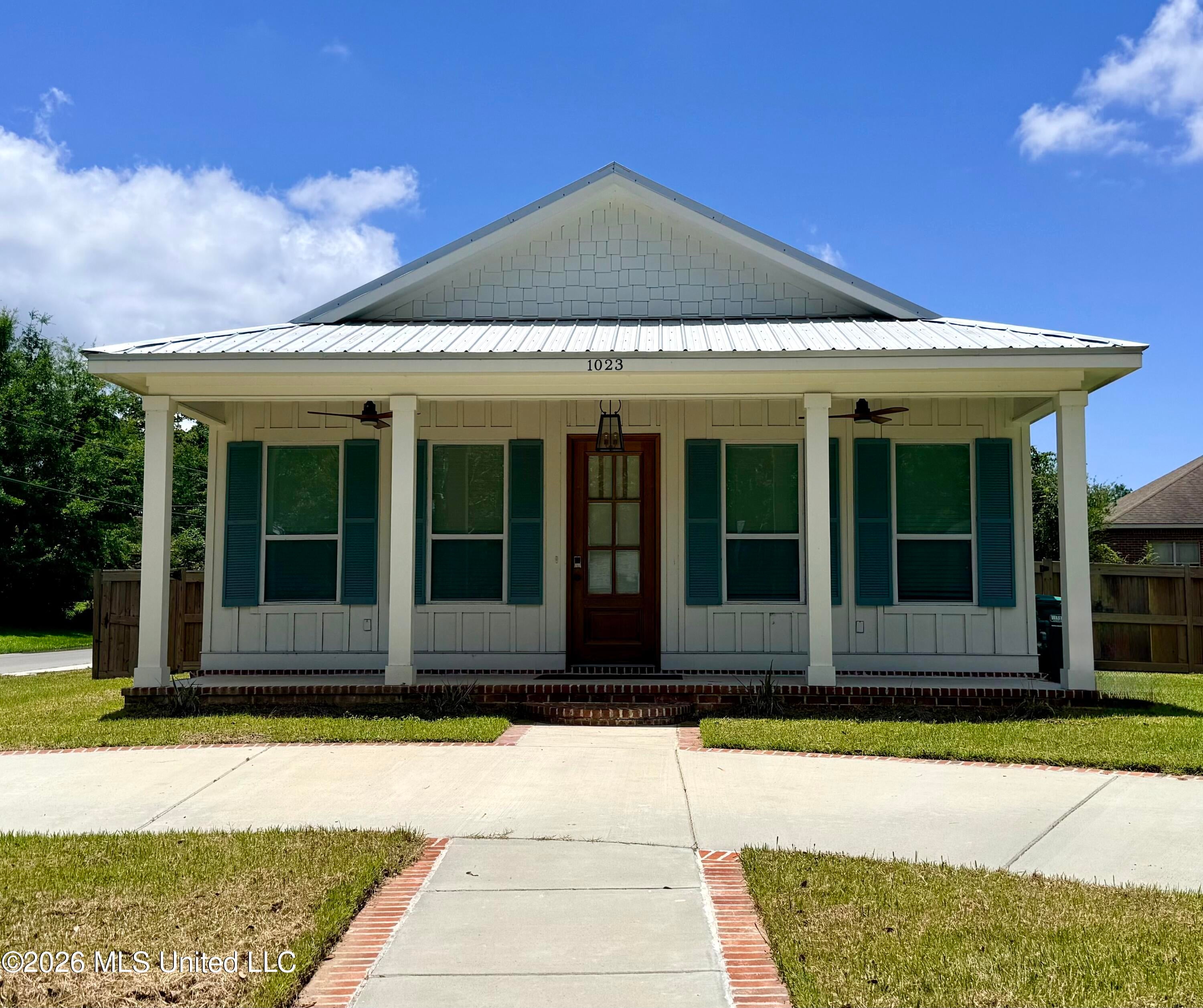 1023 Nancy Place — photo