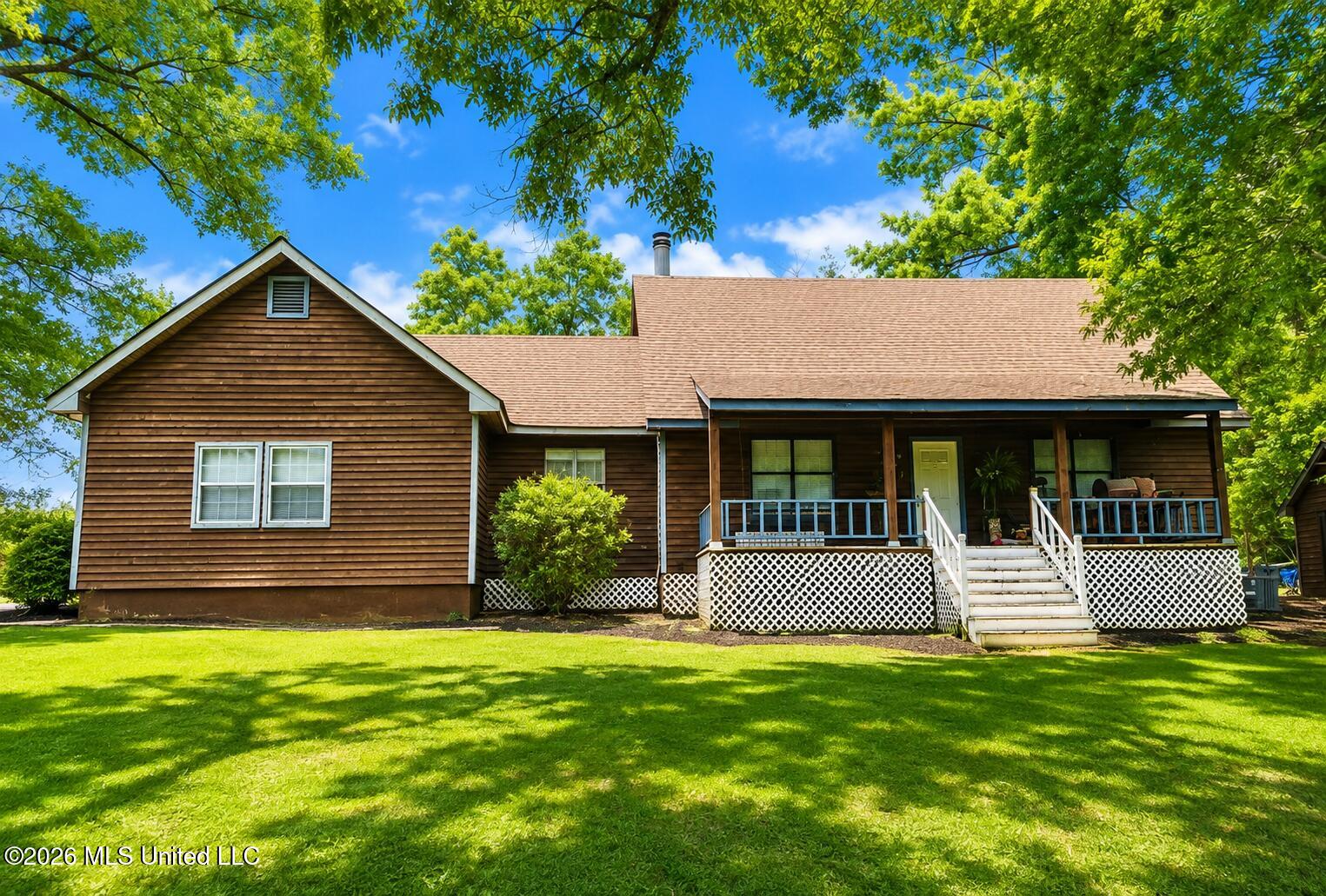 203 Edgewood Drive — photo