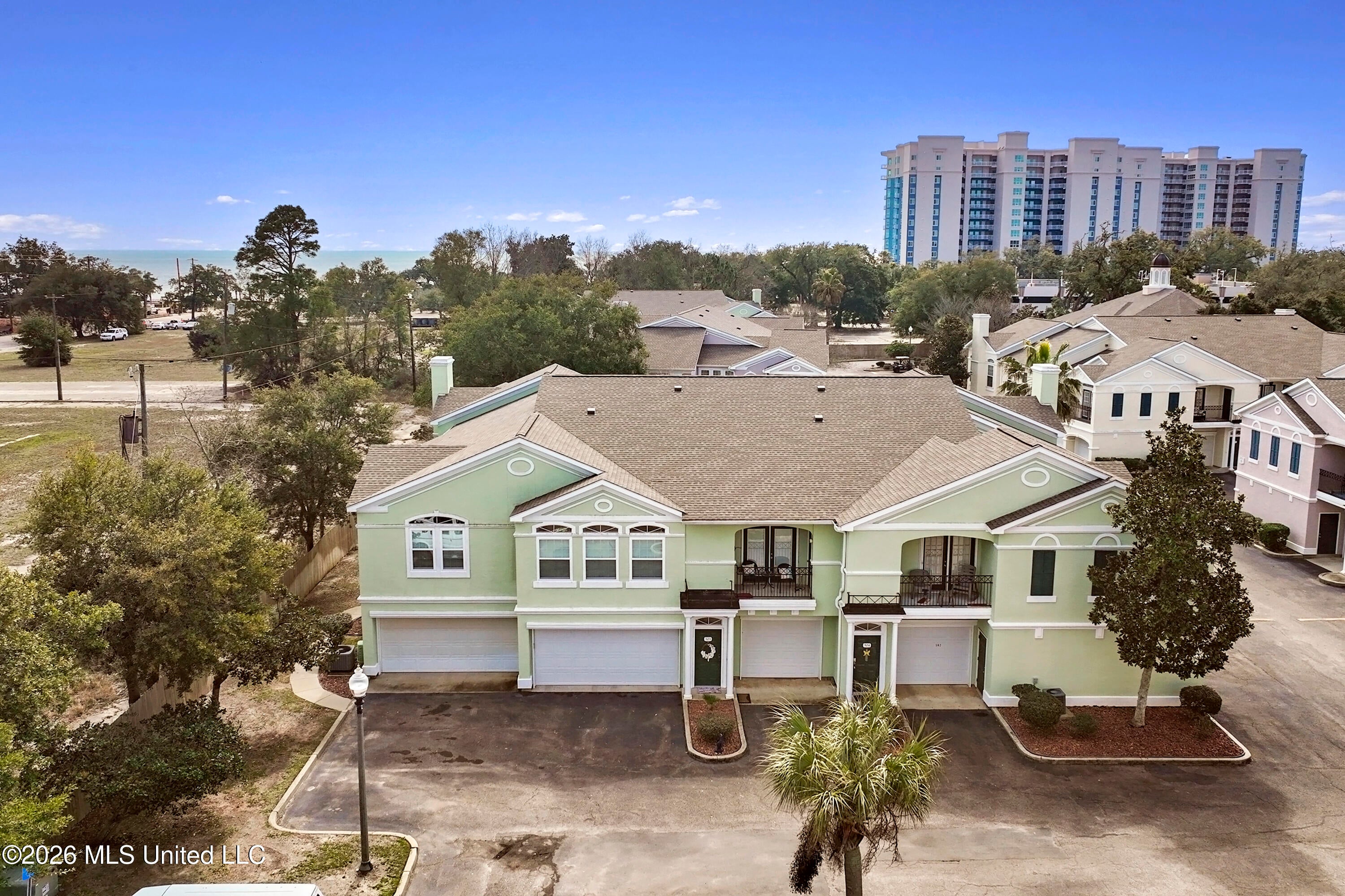 2252 Beach Drive — photo