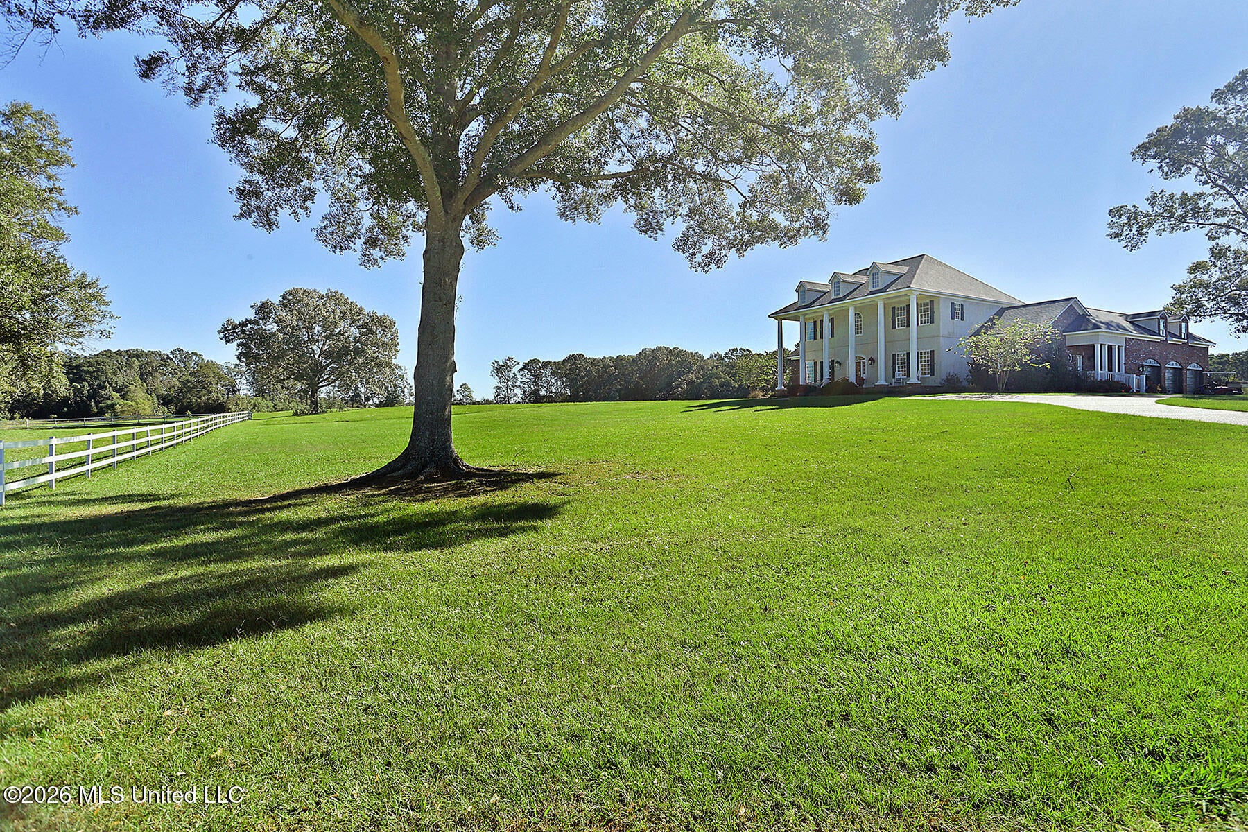 1735 Alana Drive — photo