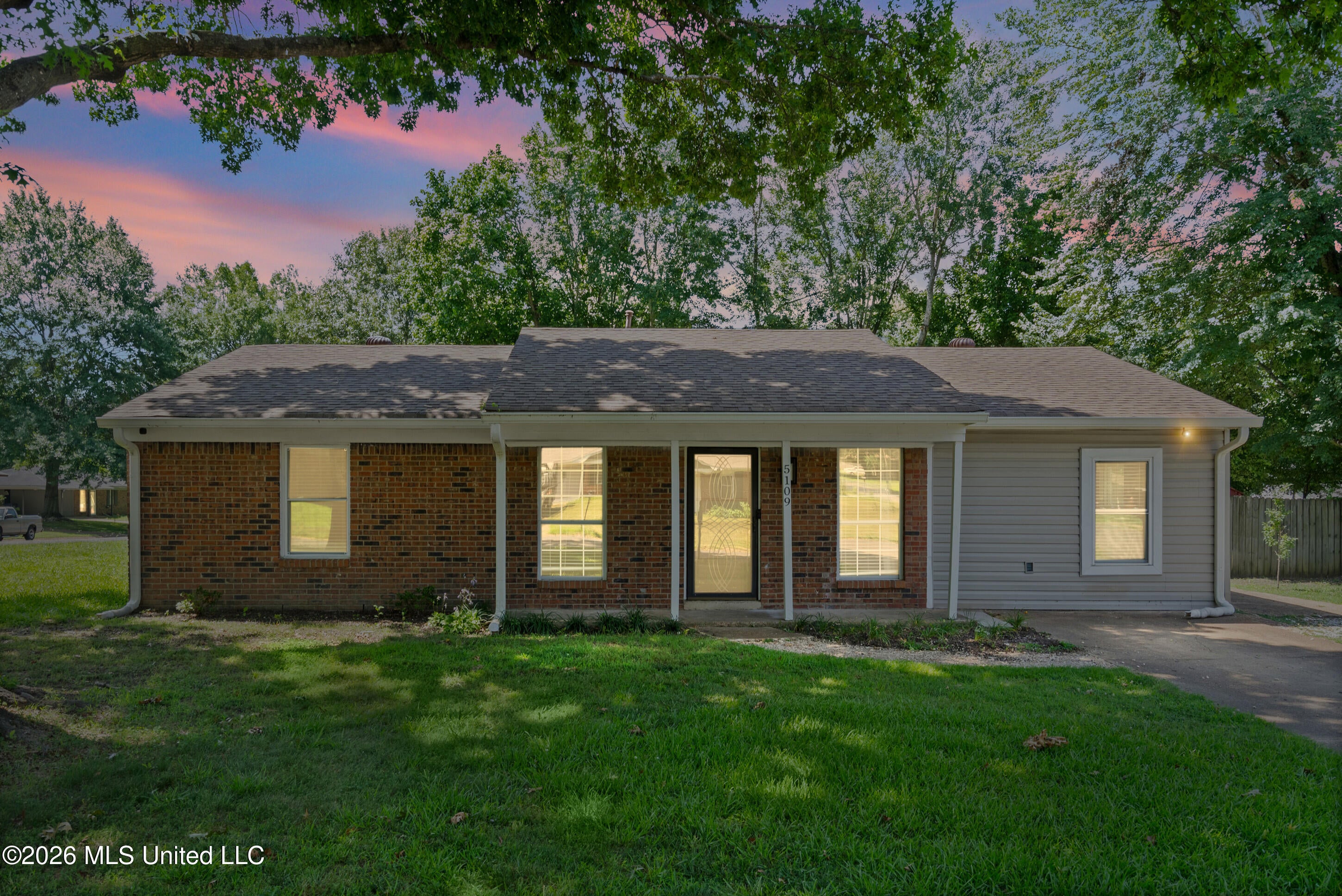 5109 Gray Drive — photo