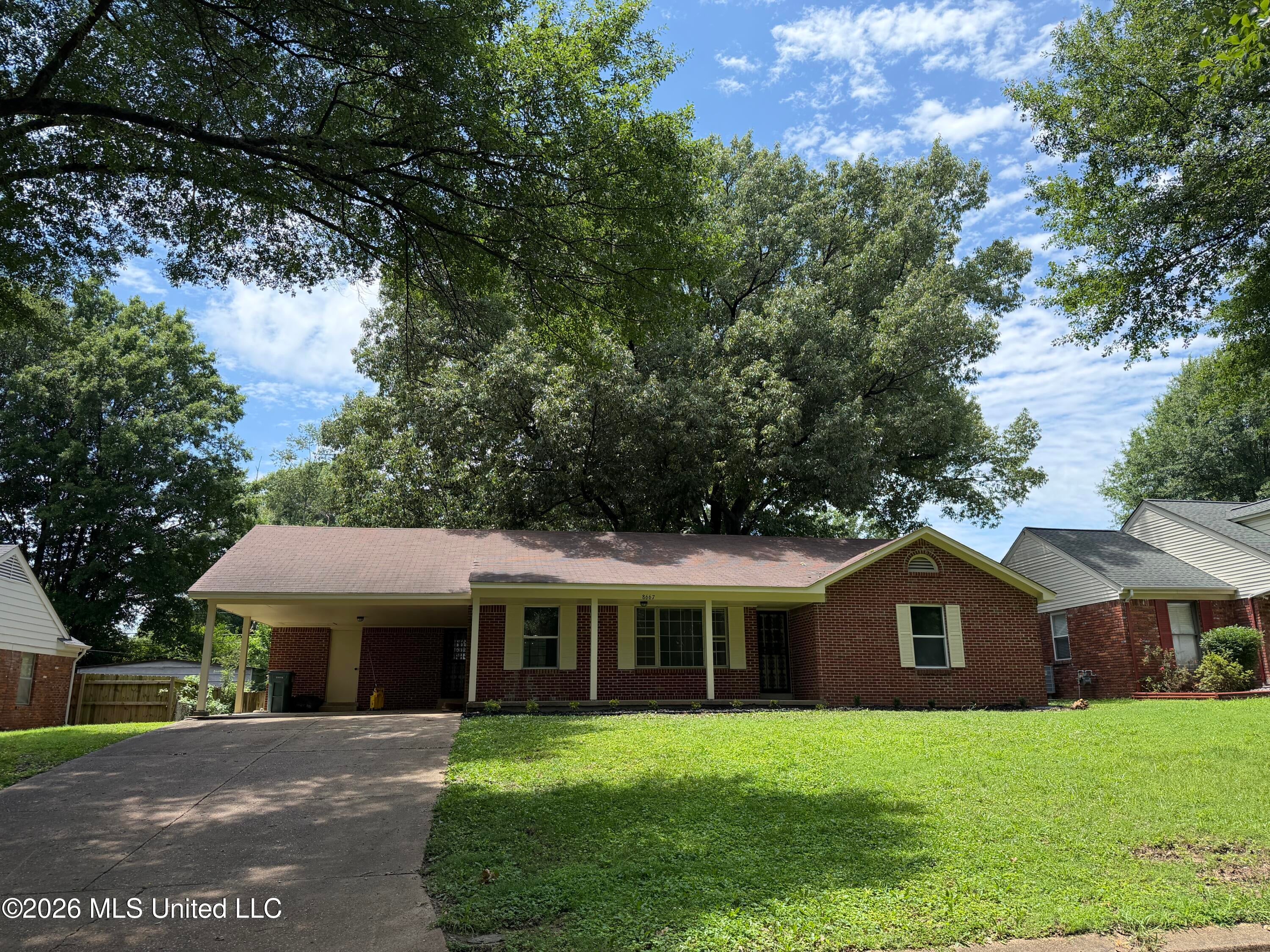 8667 Chesterfield Drive — photo