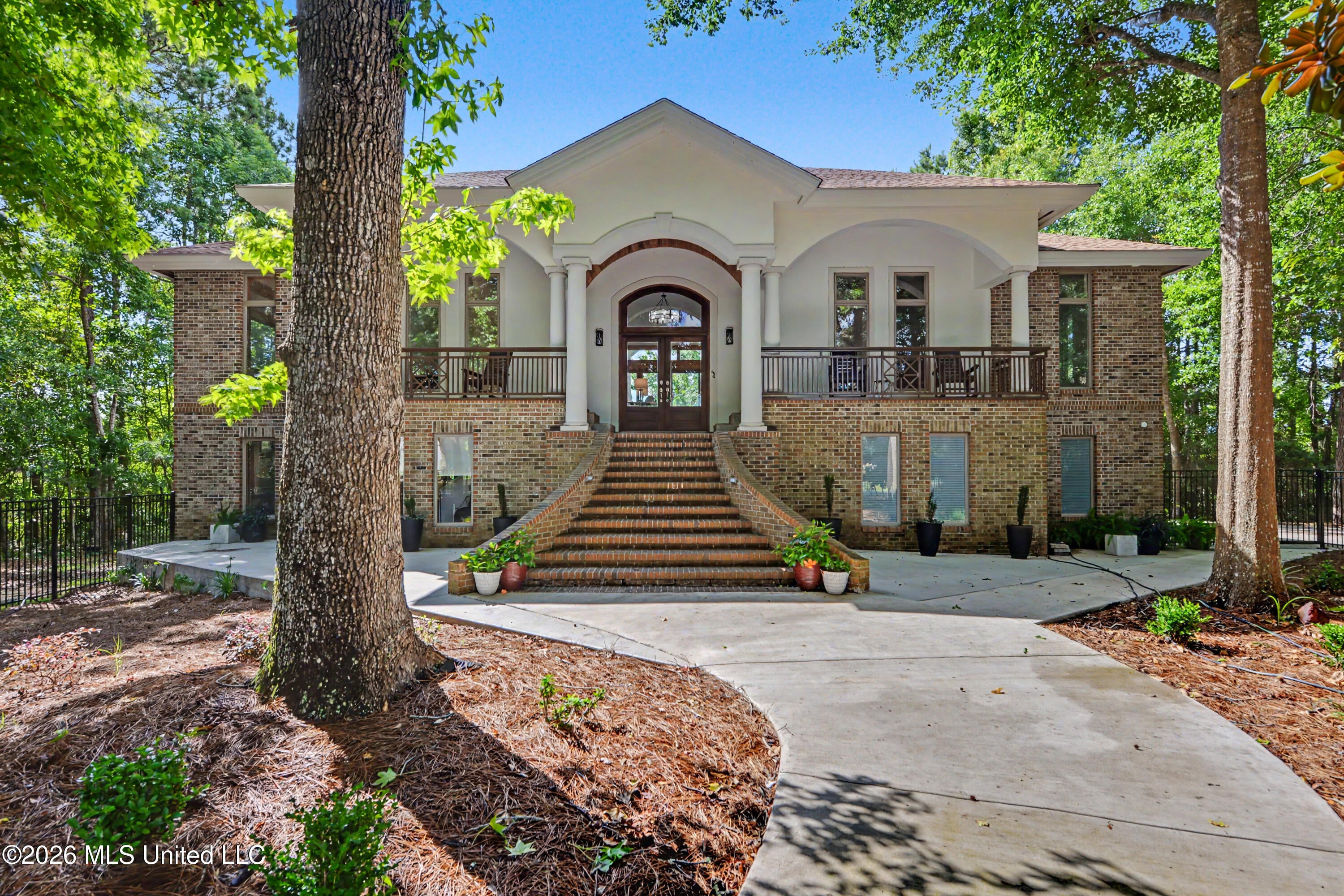 2308 Pointe Of View Drive — photo