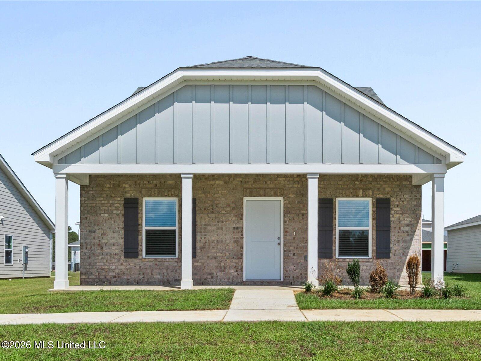 425 Pimento Circle — photo