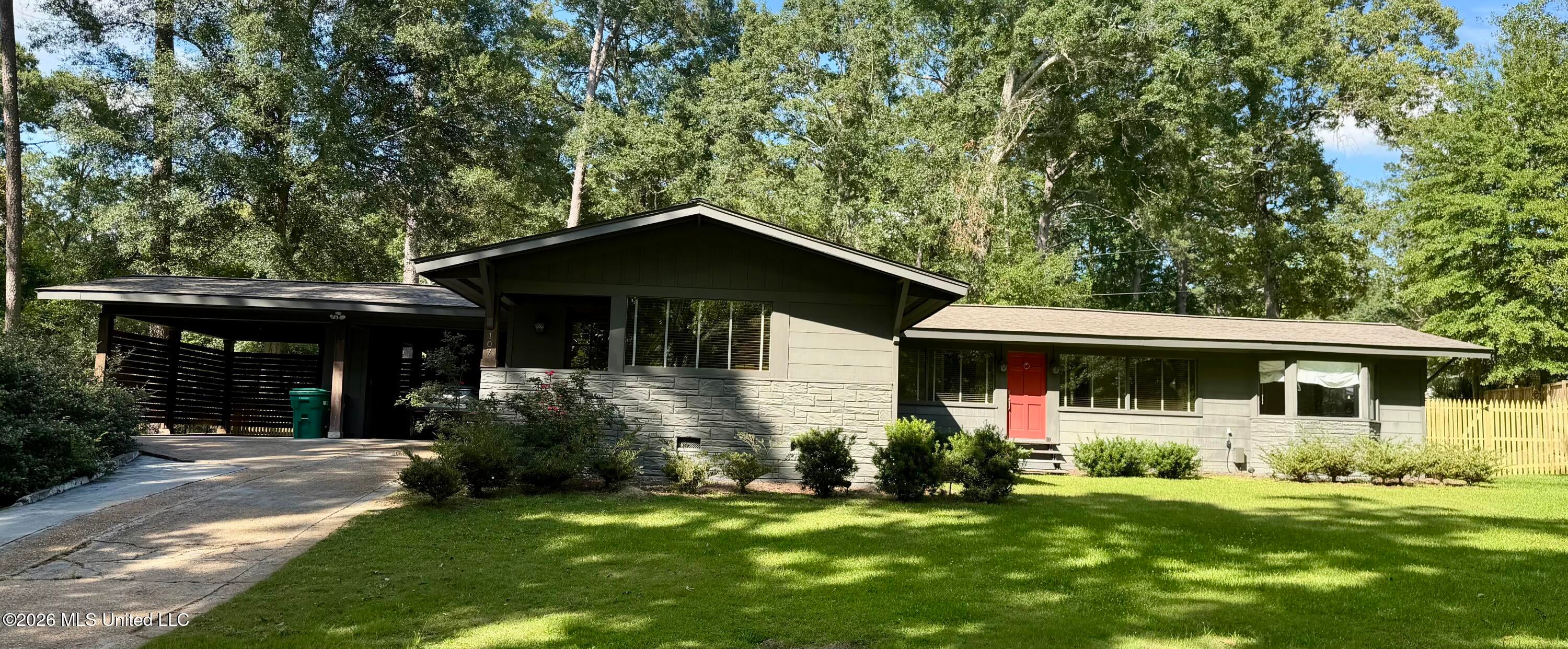 107 Woodland Hill Drive — photo
