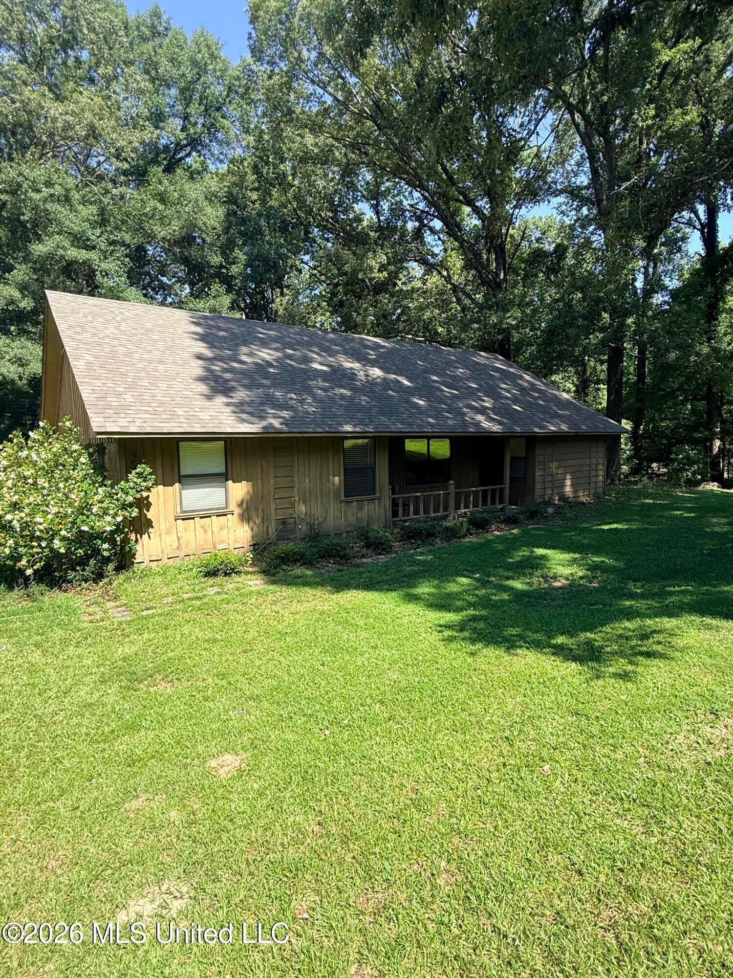 417 Silver Creek Drive — photo