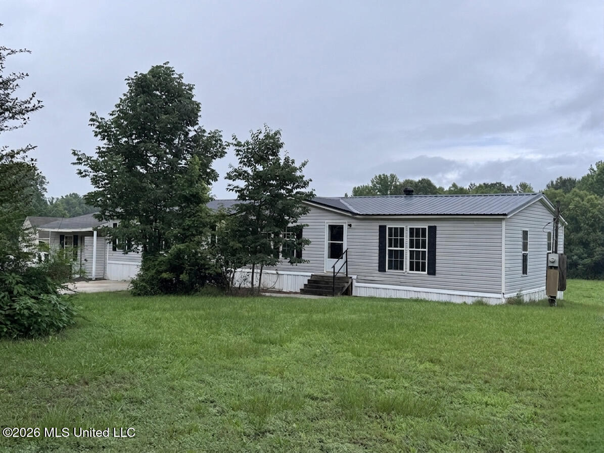 1010 Barr Road — photo