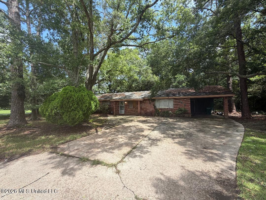 5825 Gregory Street — photo