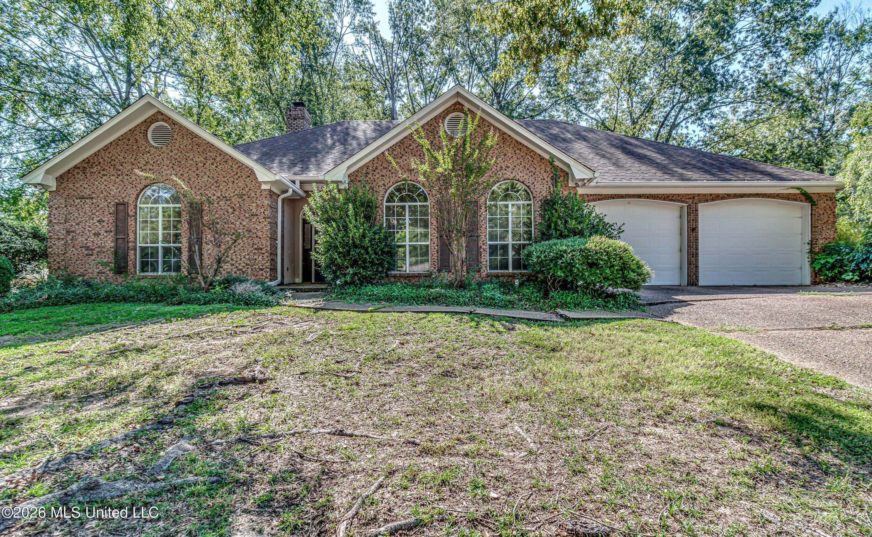 204 Woodrun Drive — photo