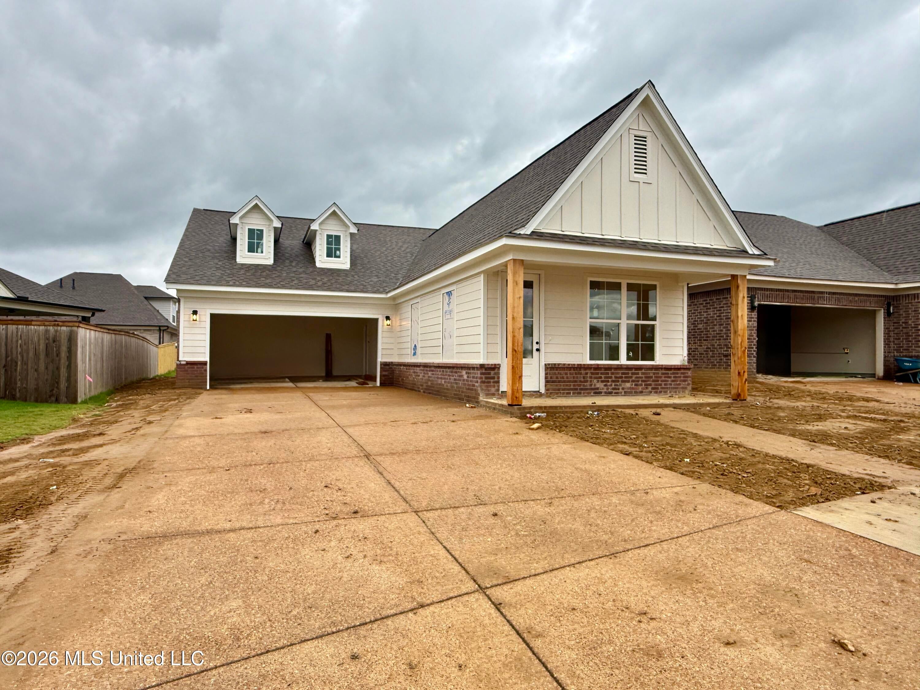 825 E Quitman Court — photo