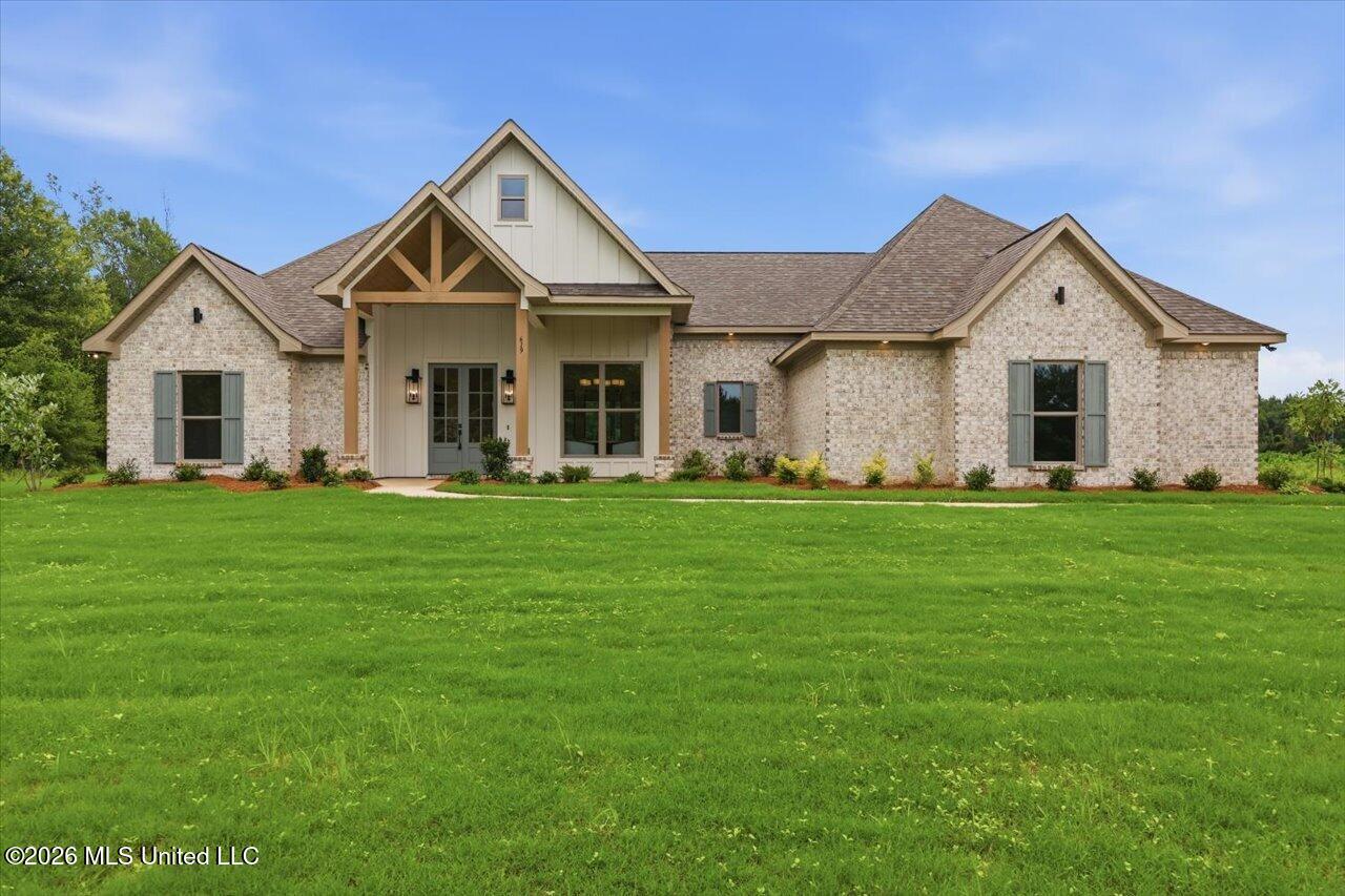 619 Dry Creek Road — photo