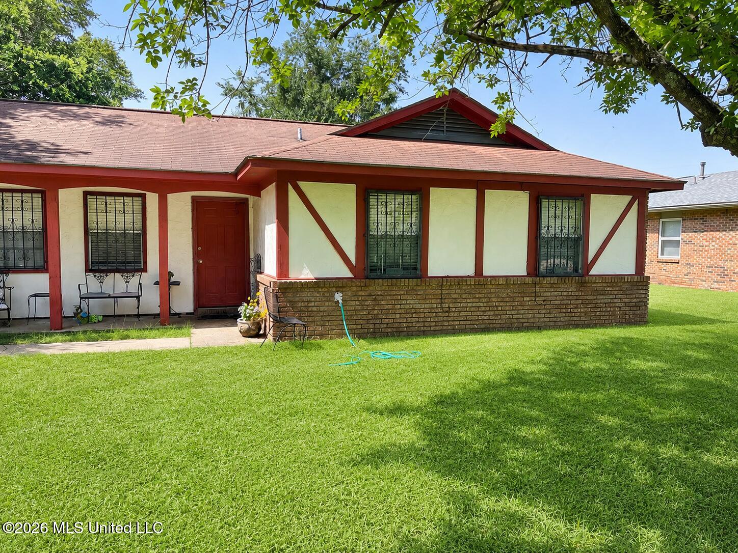 15216 Lawton Drive — photo