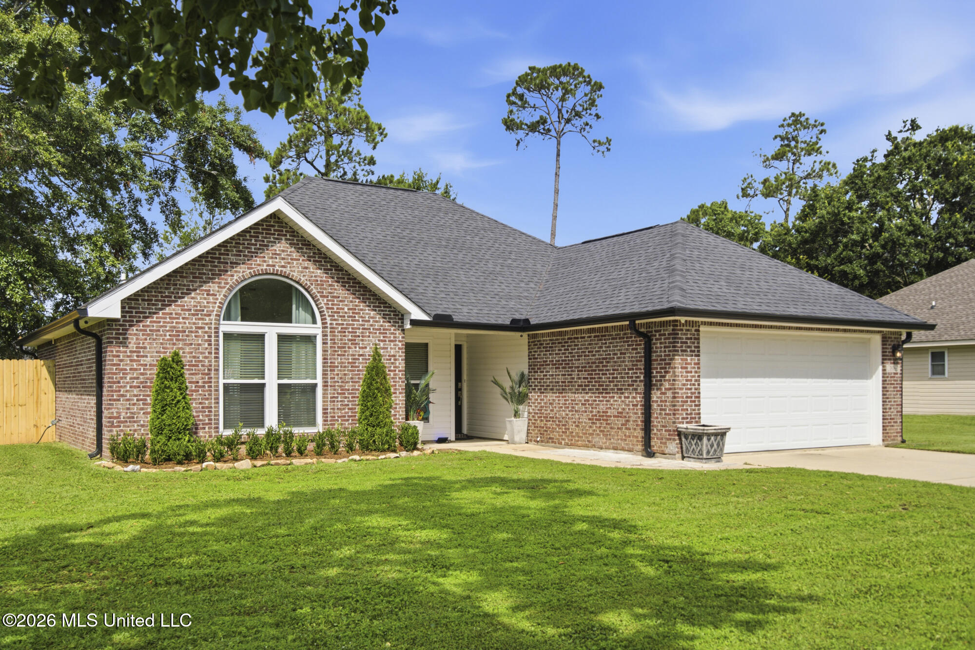 309 Woodcrest Drive — photo