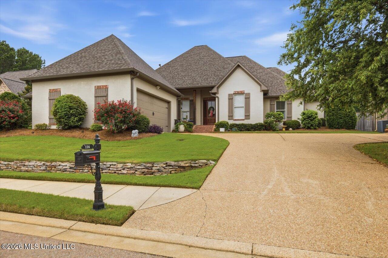 116 Grandeur Drive — photo