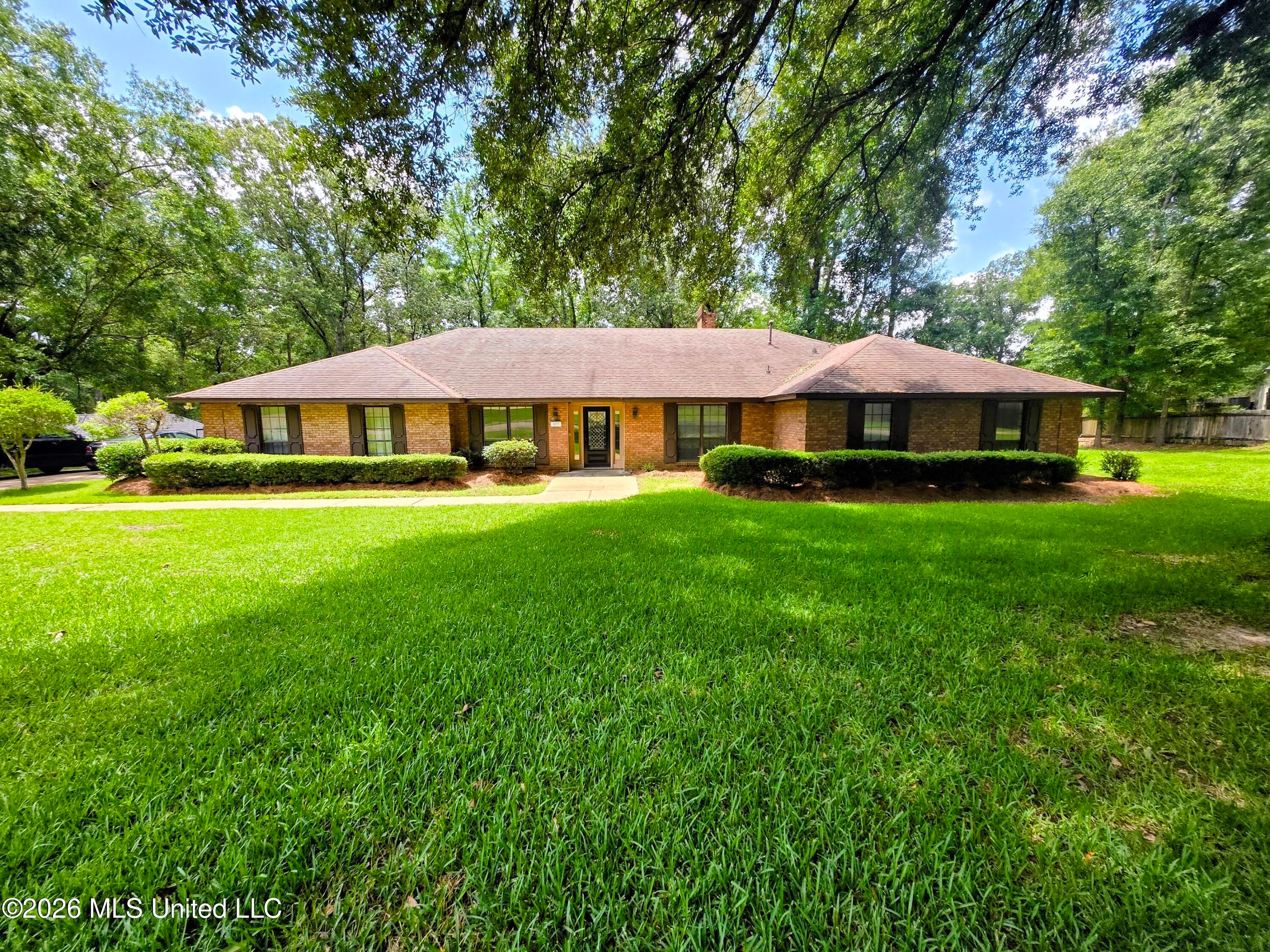 603 Trailwood Drive — photo