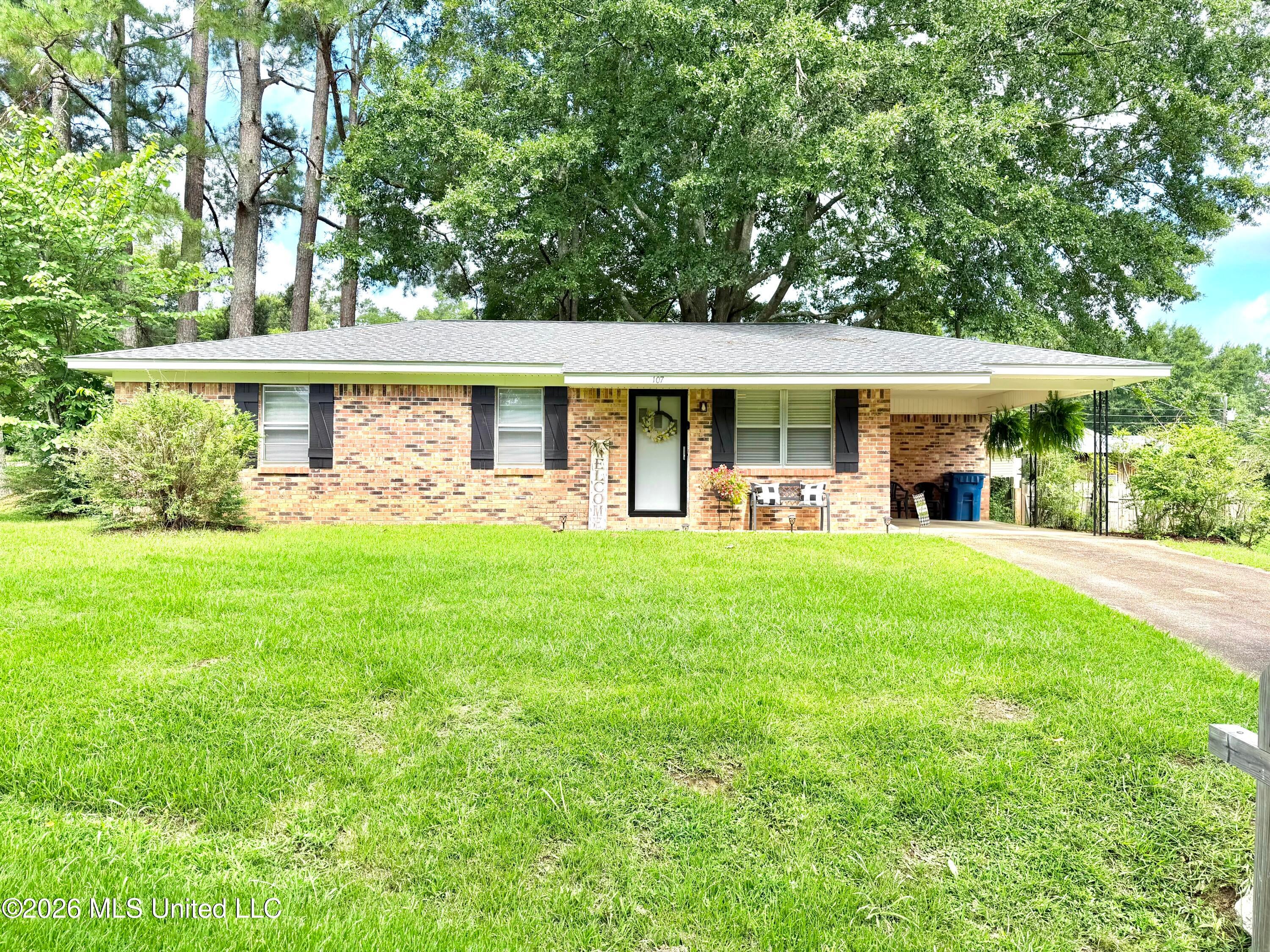 107 Longview Drive — photo