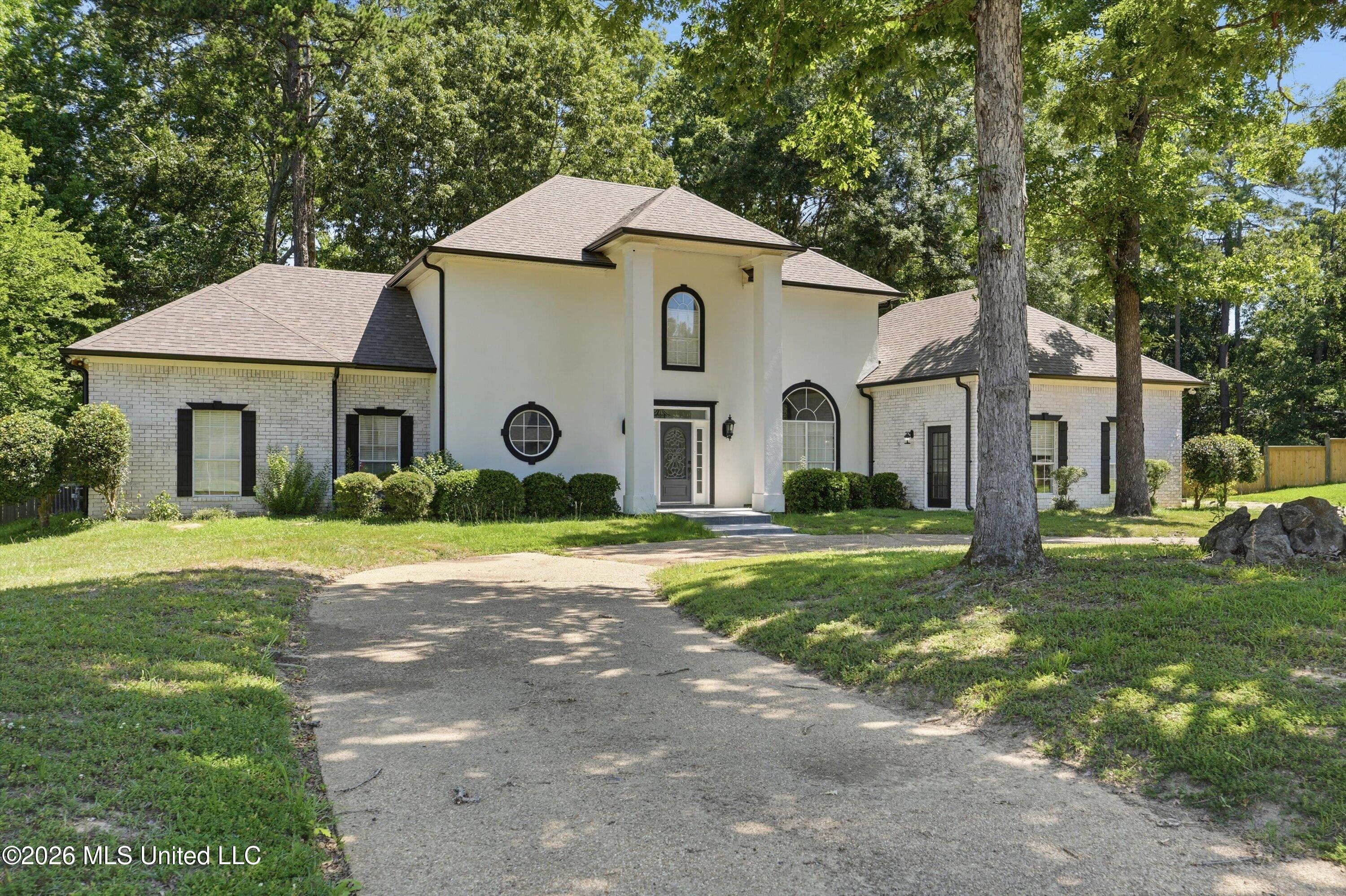 409 Fawnwood Drive — photo