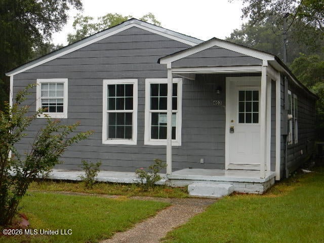 403 Klondyke Street — photo