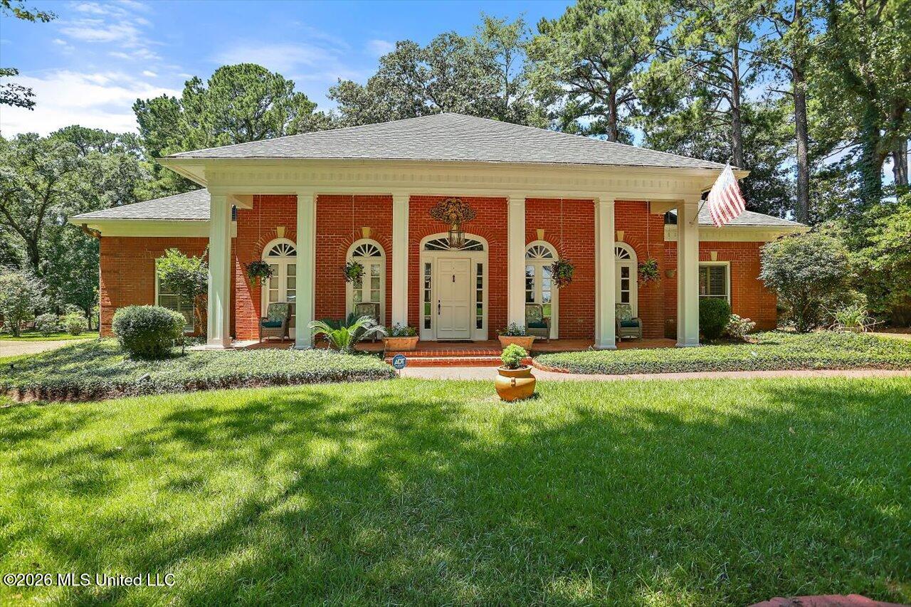 47 Avery Circle — photo