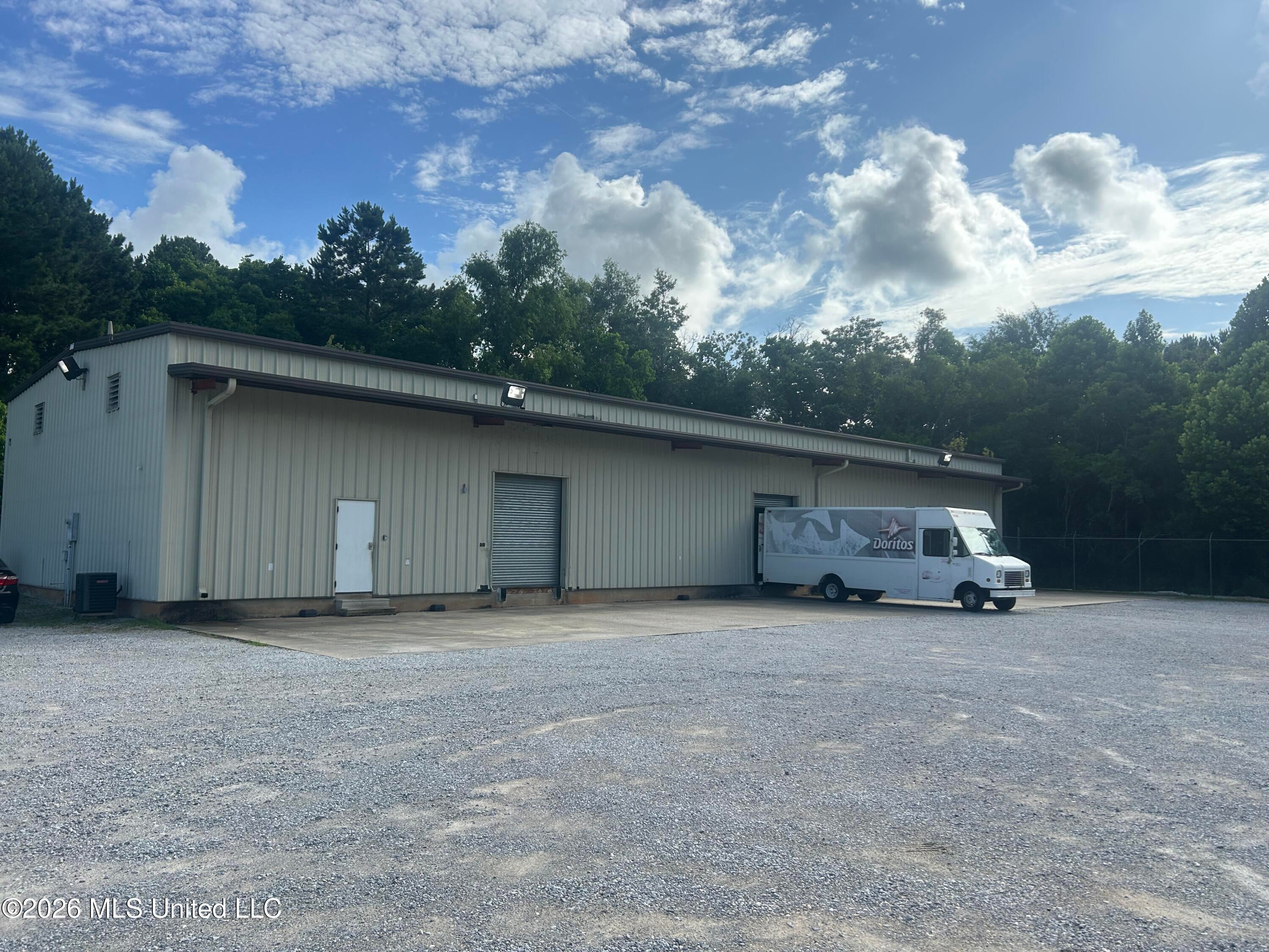 10816 N Highway 63 Highway — photo
