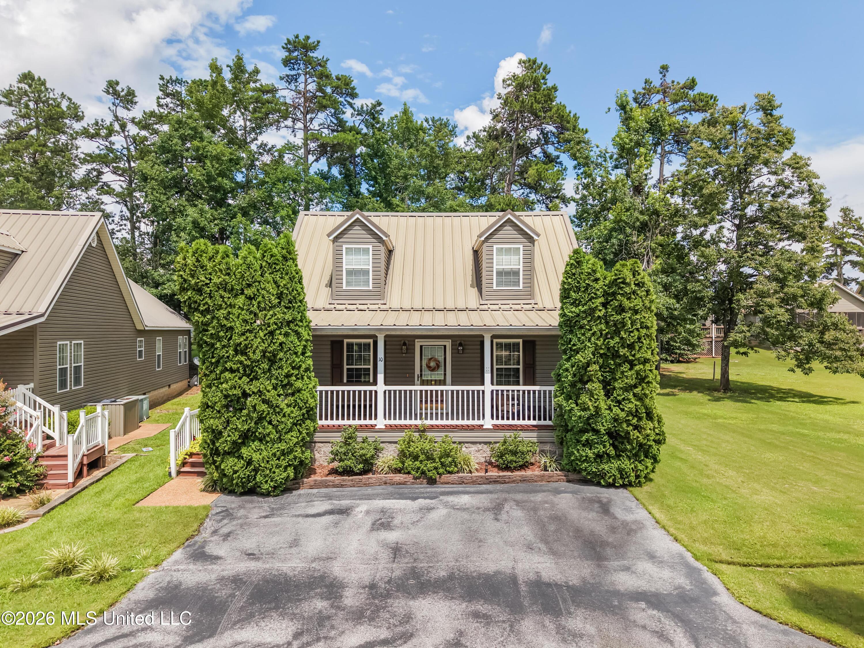 10 Jennifer Junction — photo