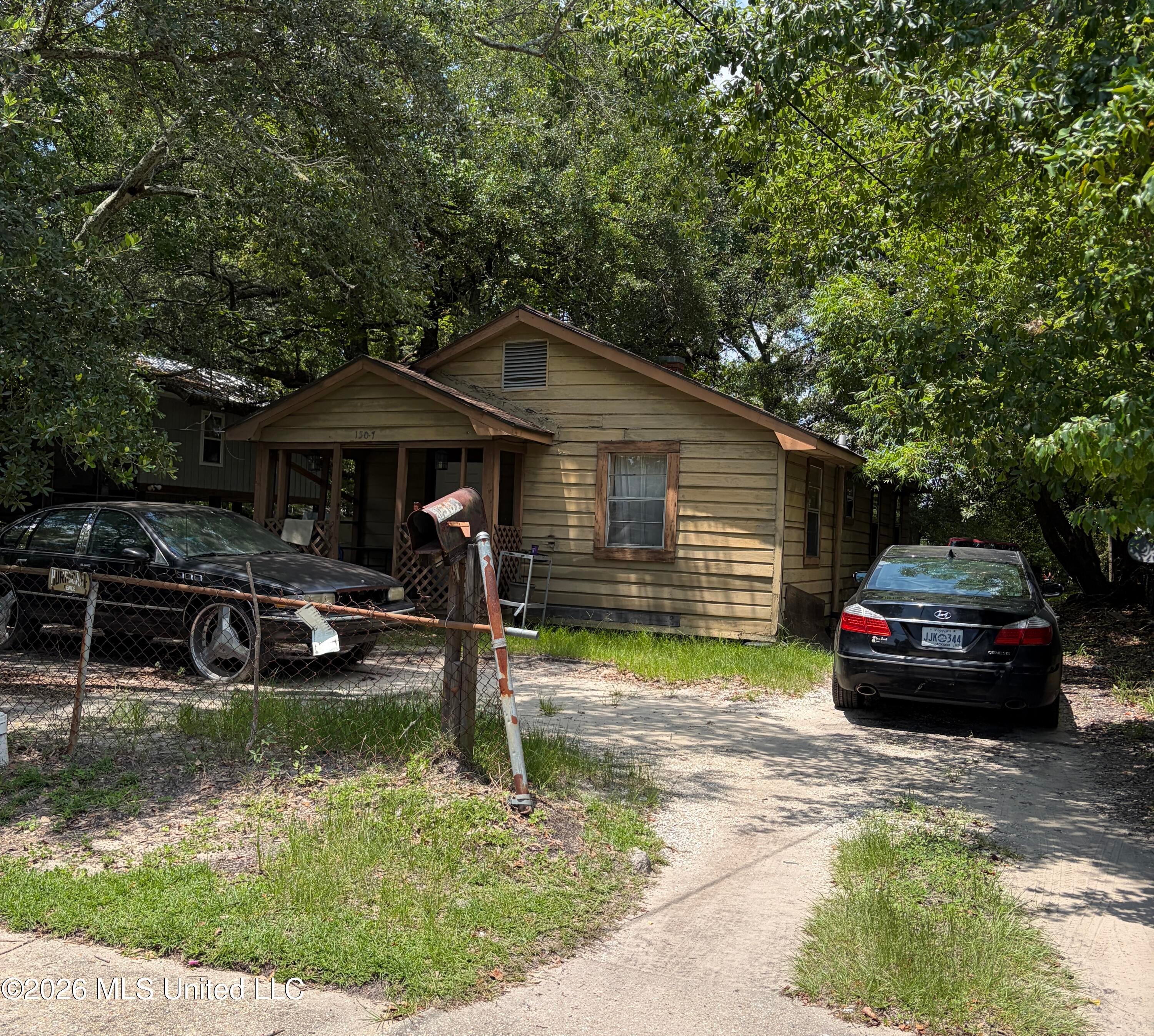 1507 E School Avenue — photo