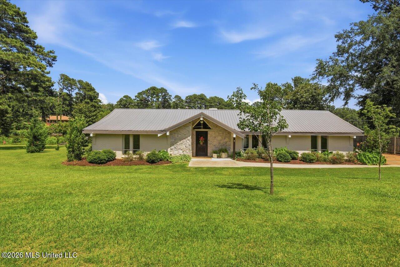 238 Kiowa Drive — photo