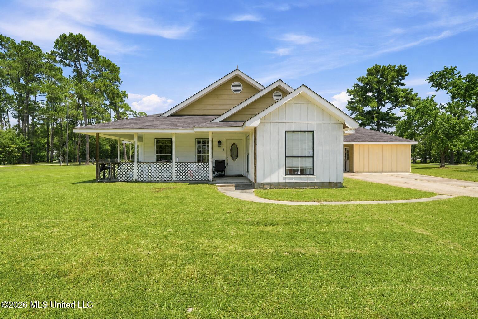 6055 Carlton France Road — photo