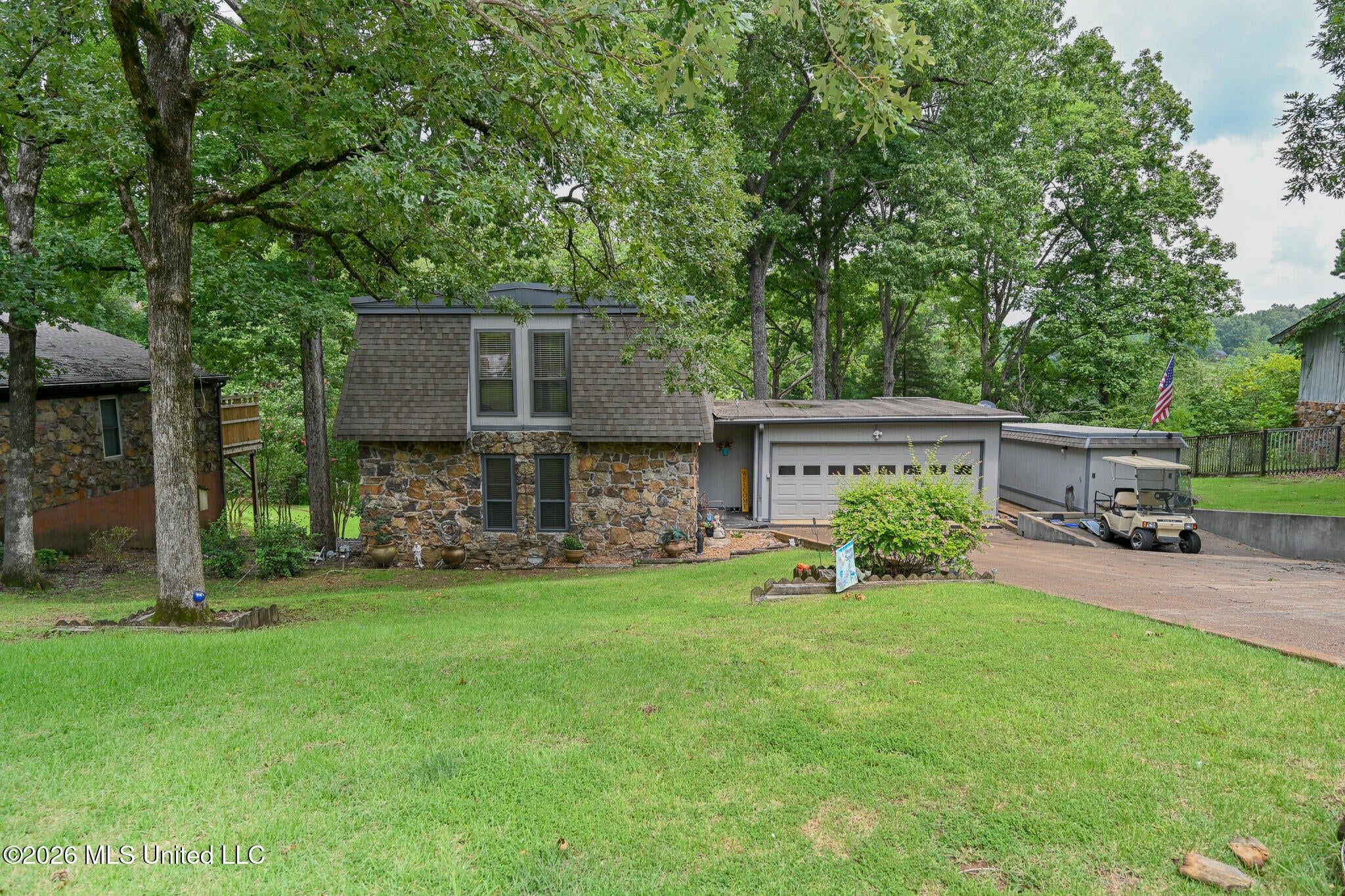 2401 Placid Cove — photo