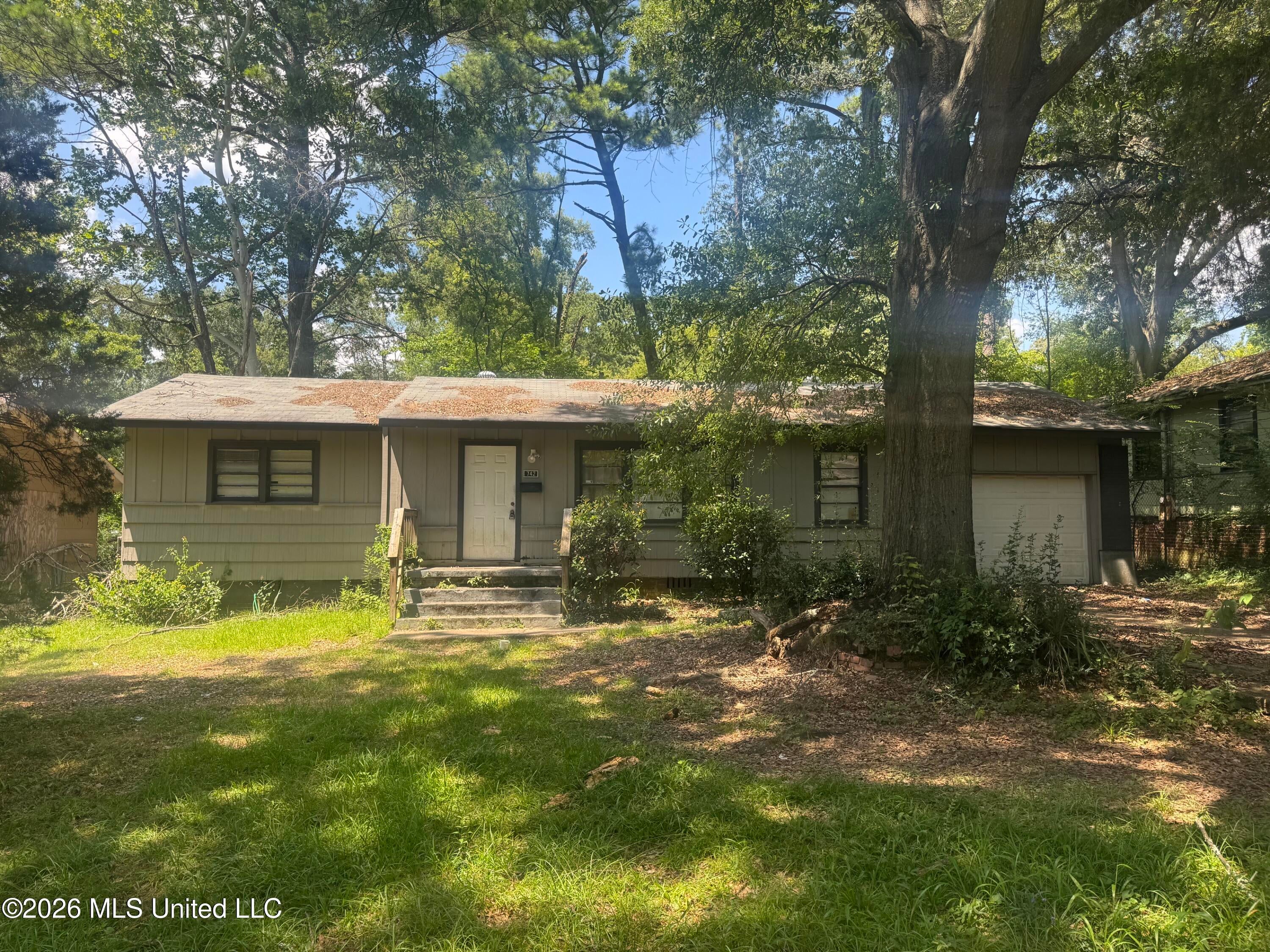 742 Kensington Place — photo