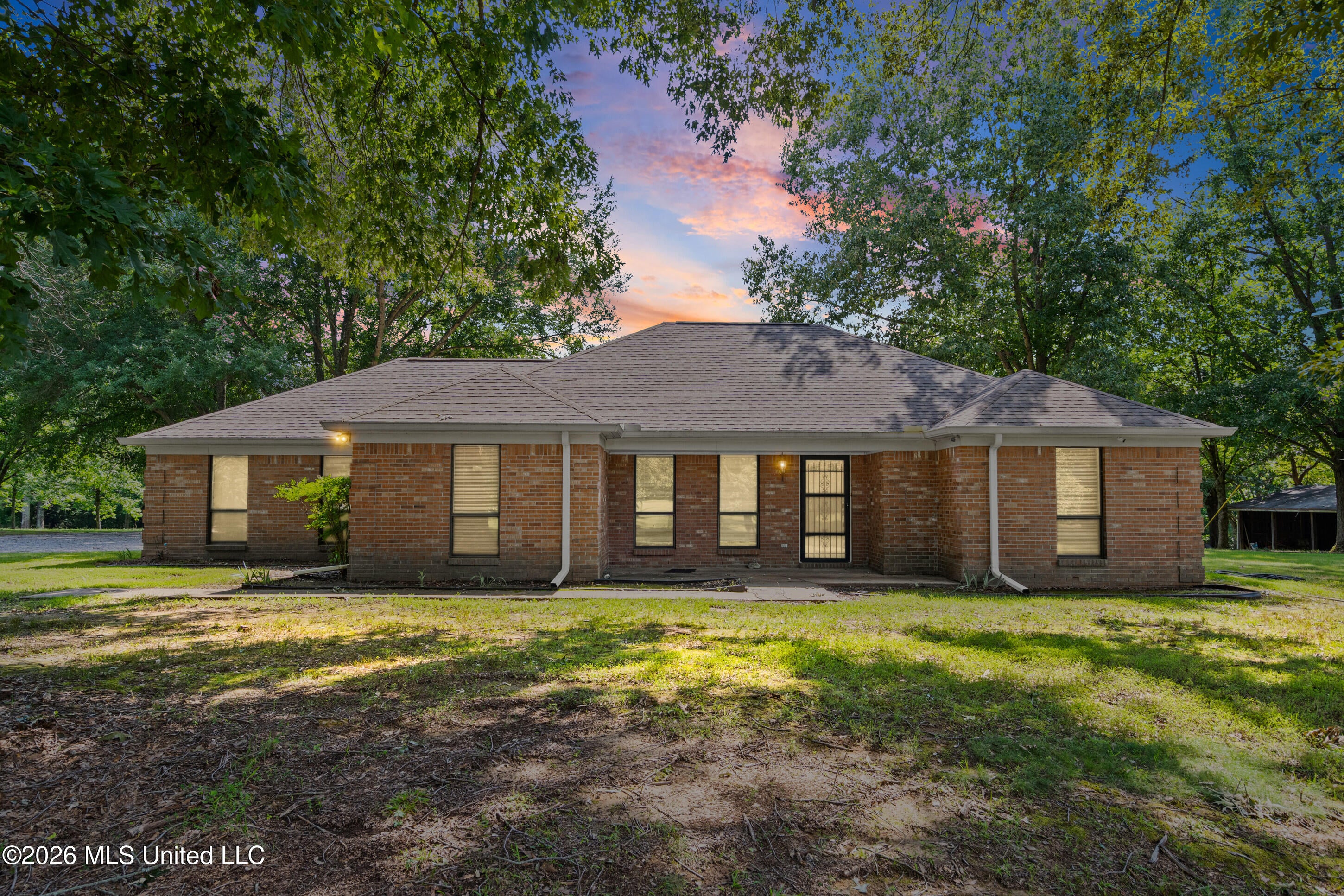 11255 Whispering Pines Drive — photo