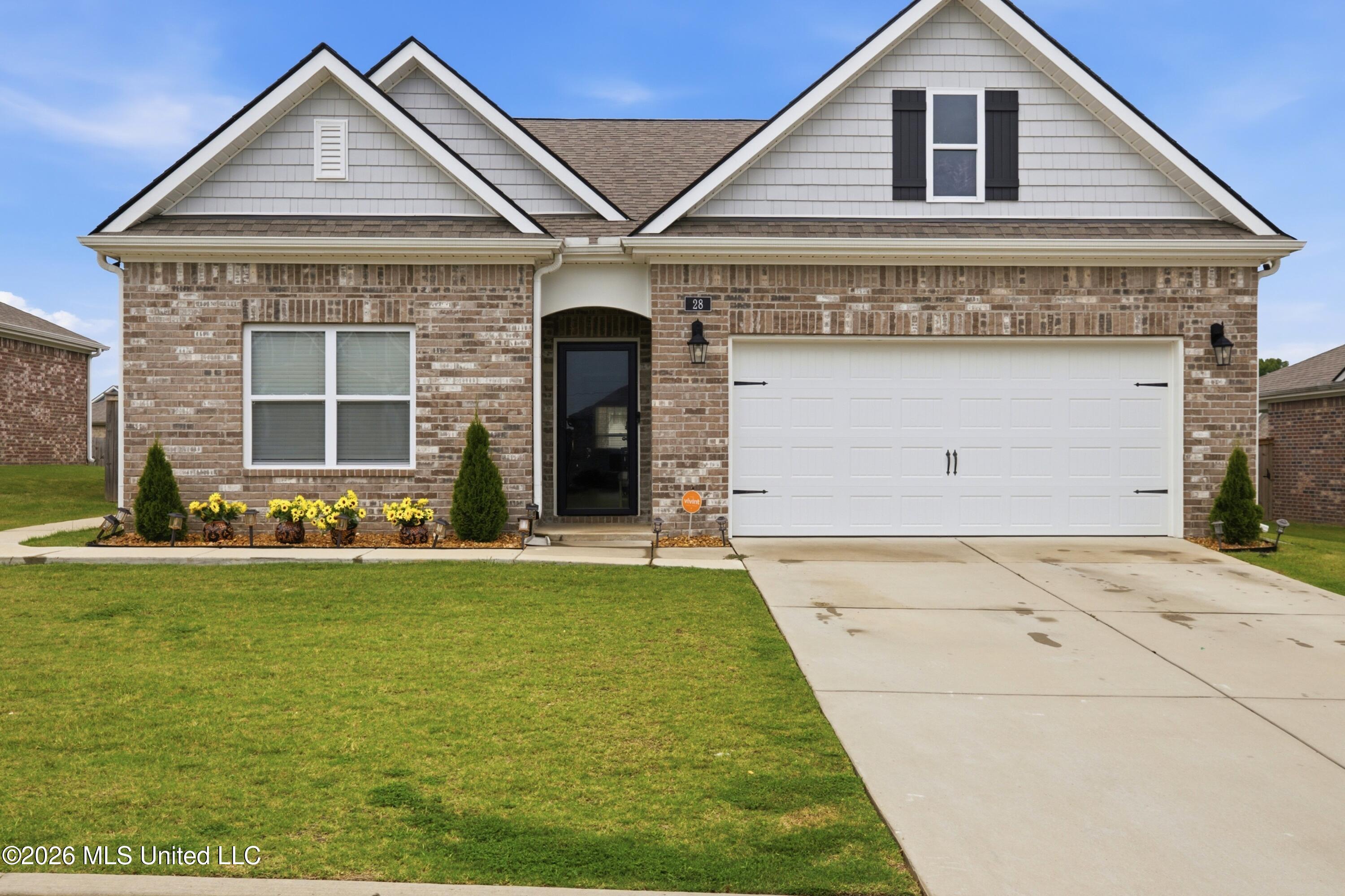 28 Twin Lakes Drive — photo