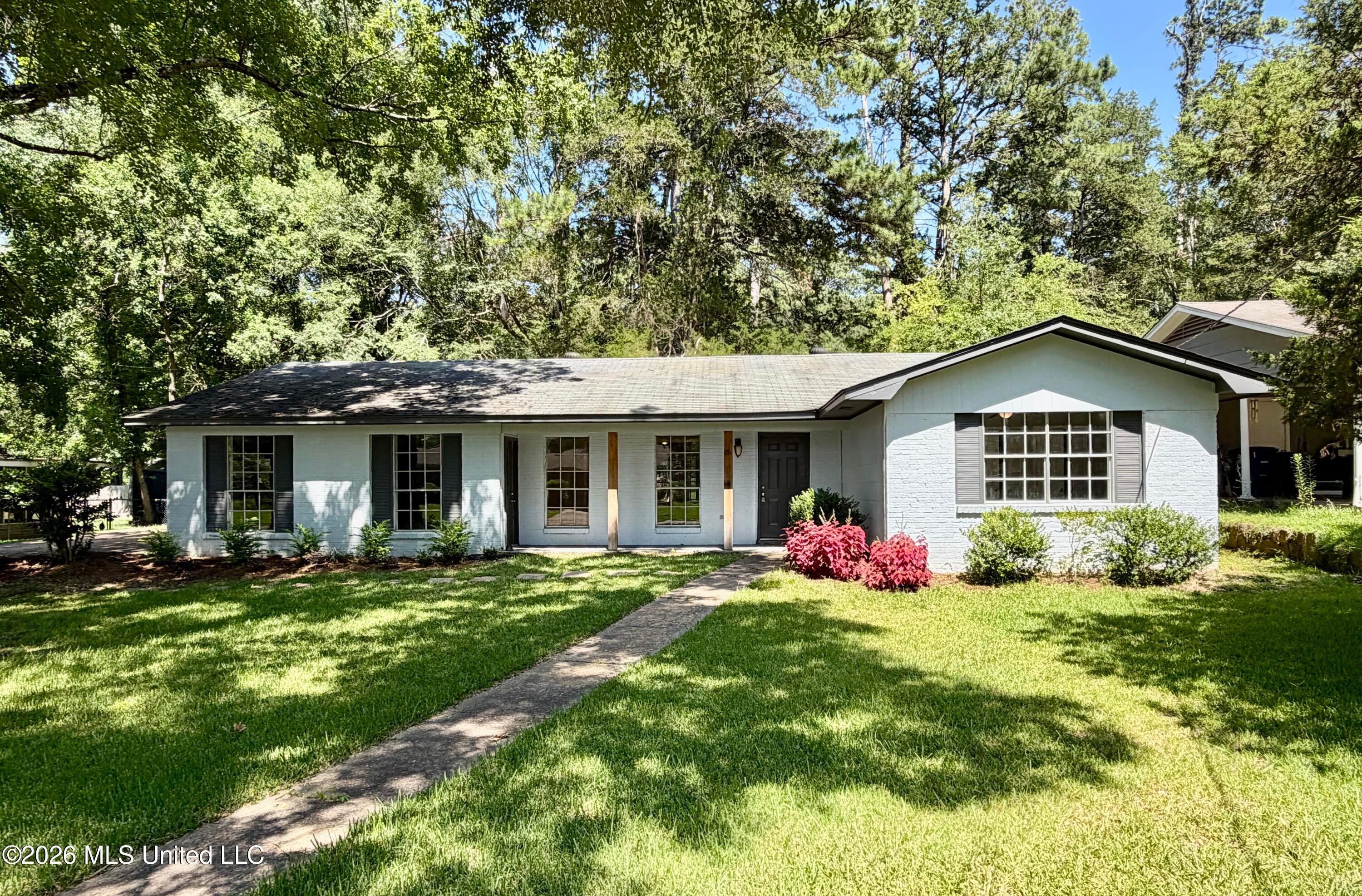 904 Kent Drive — photo