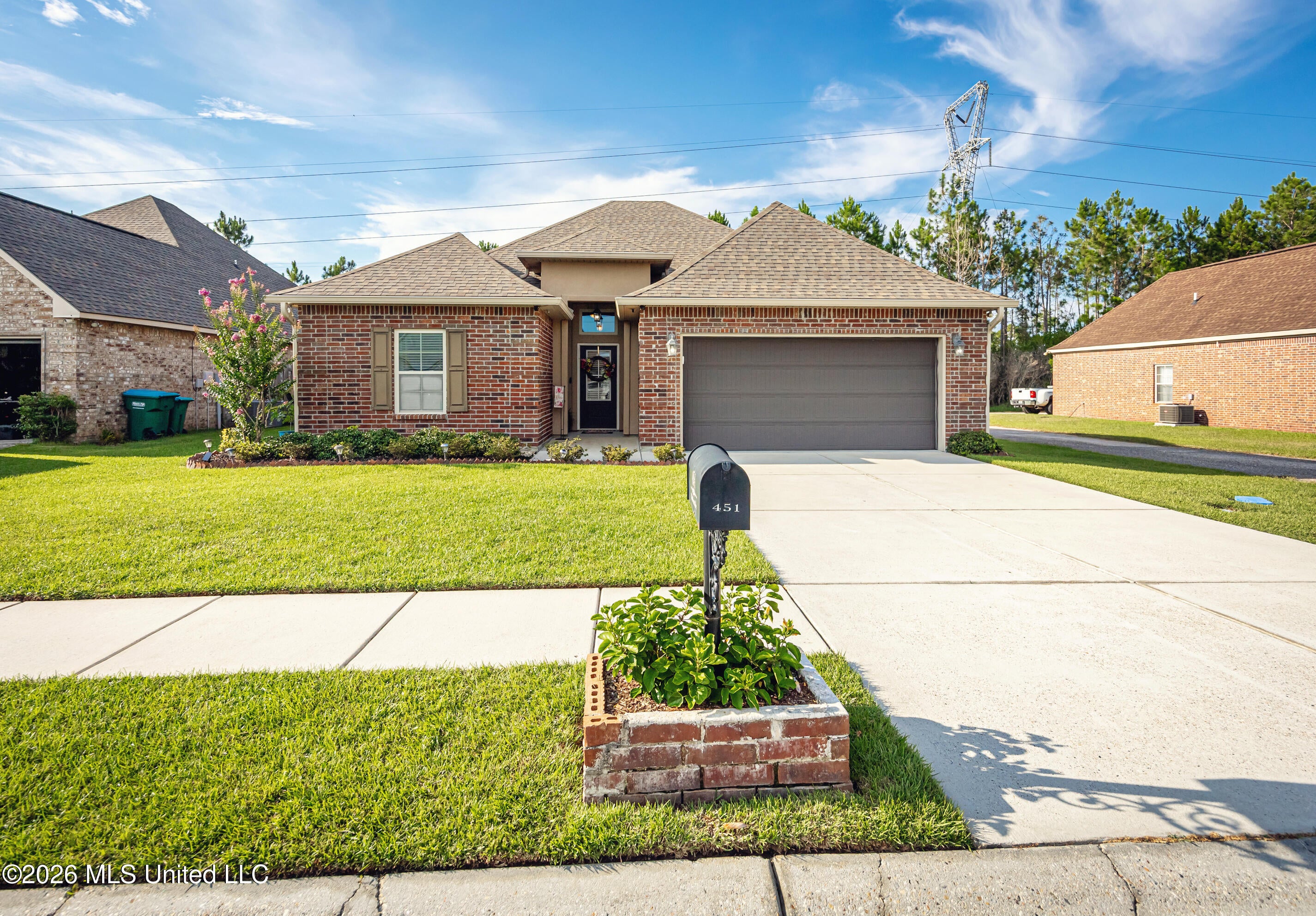 451 Palm Breeze Drive — photo