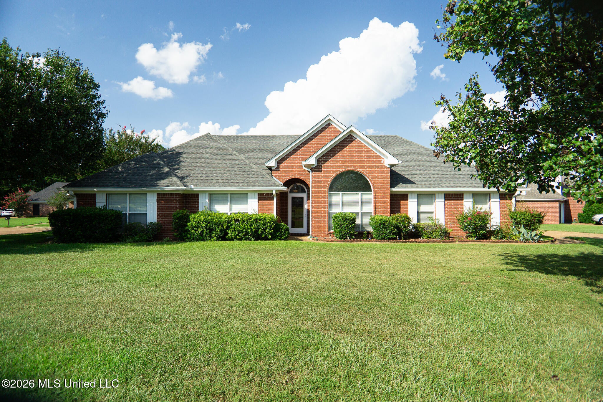 450 Fairfield Drive — photo