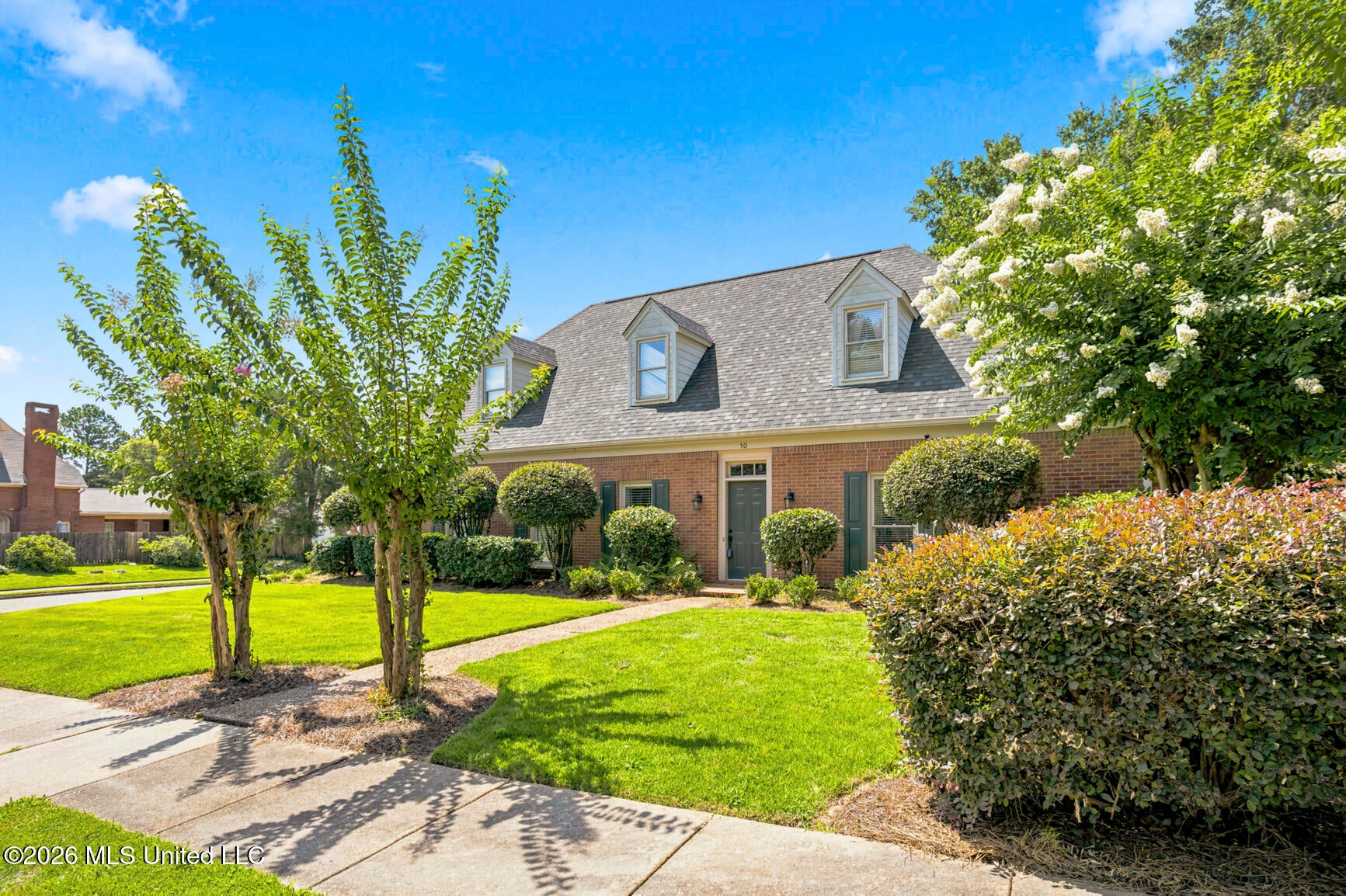 10 Moss Forest Place — photo