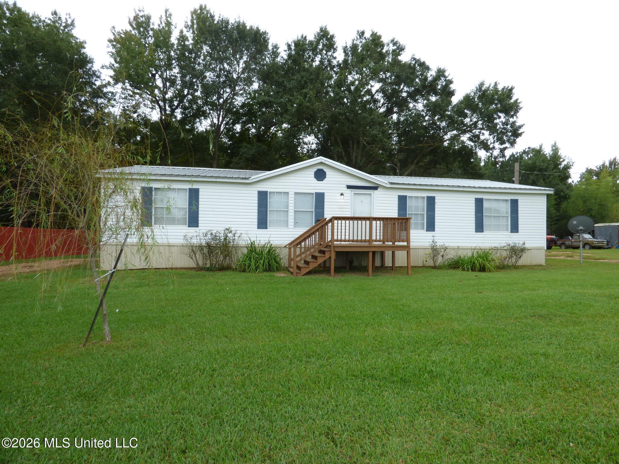 912 Old Highway 51 — photo