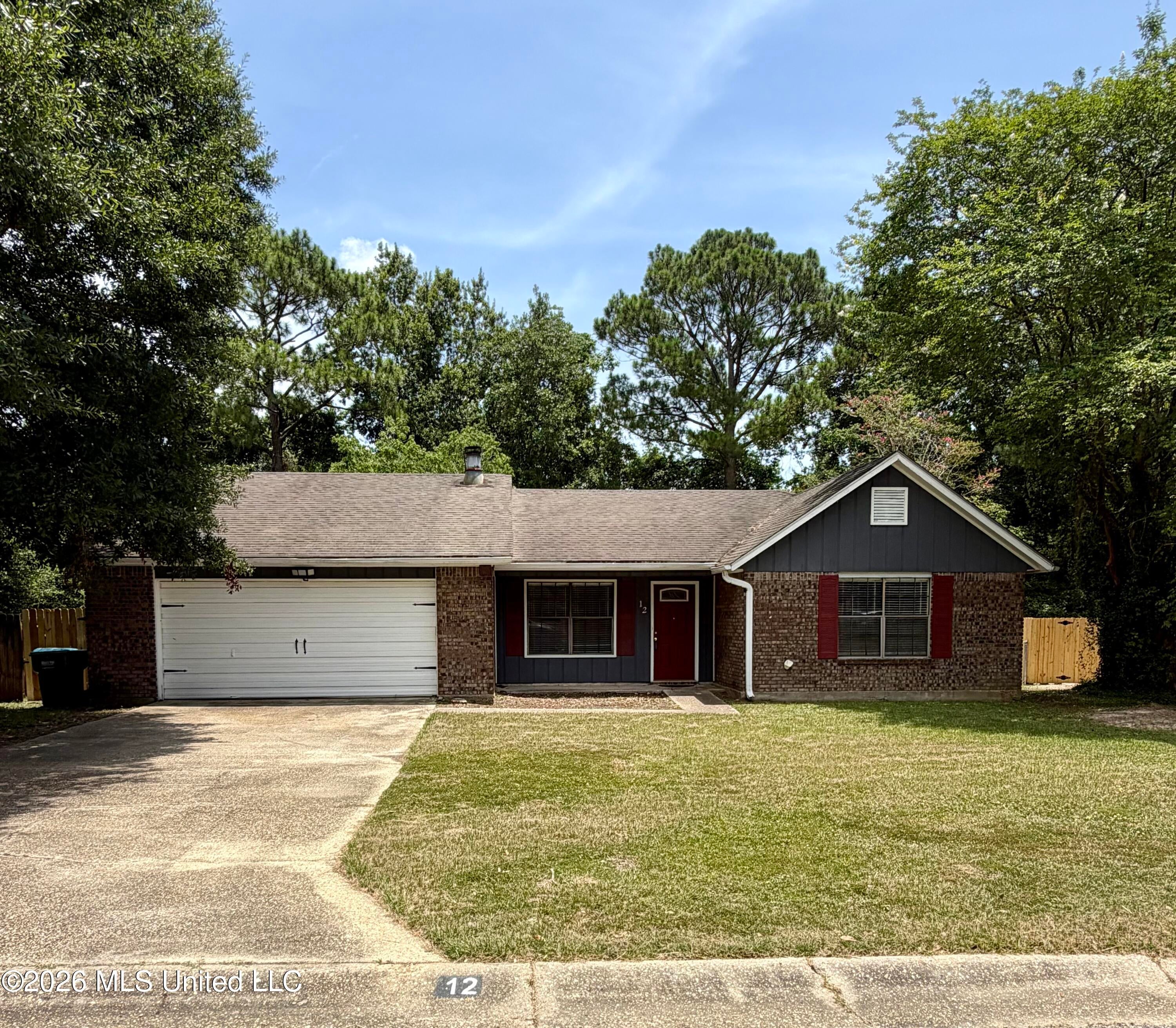 12 Joanna Lane — photo