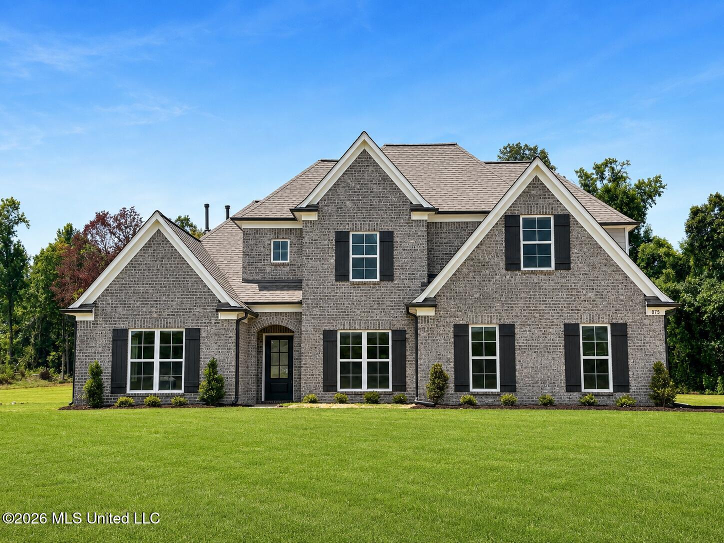 875 Hazelwood Drive — photo