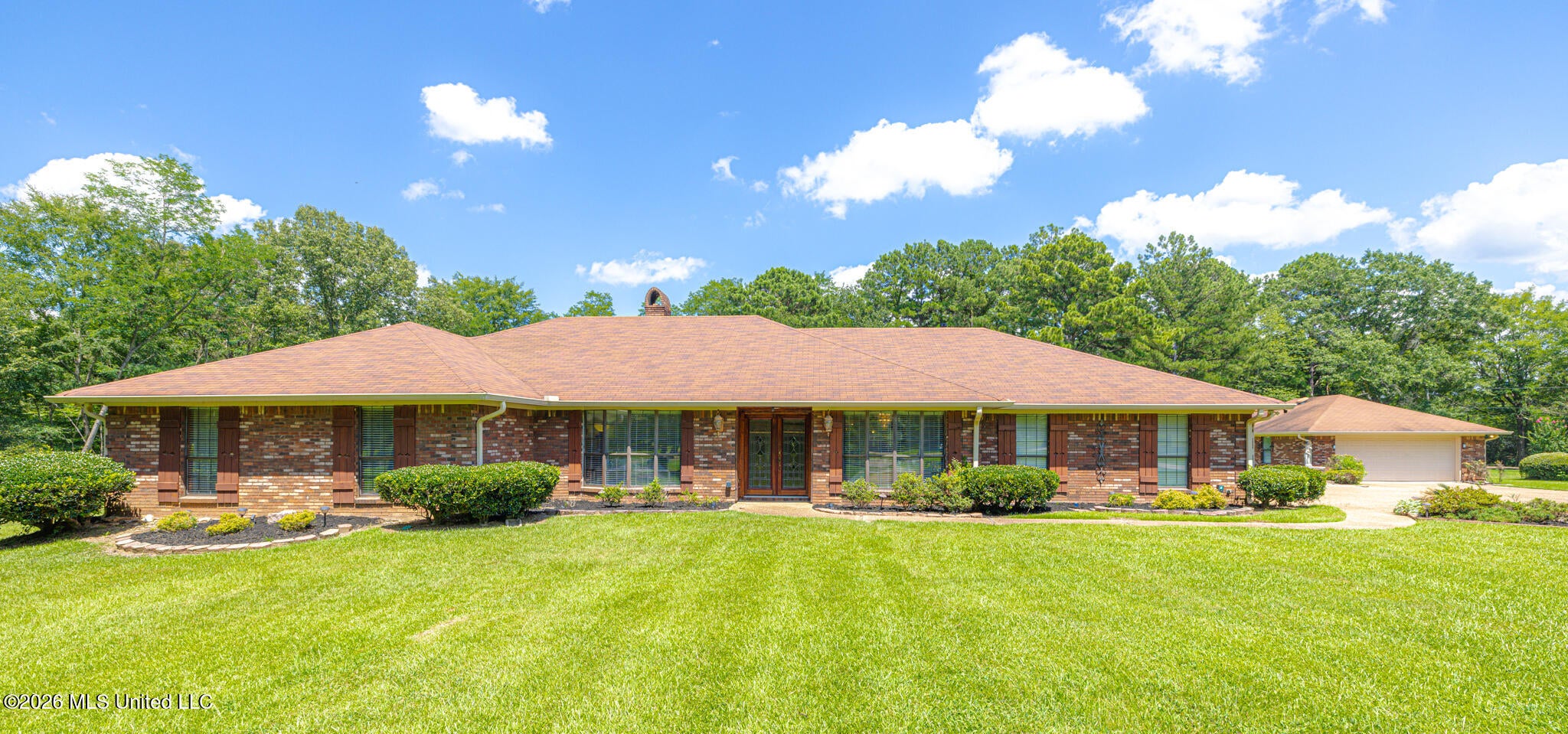 144 N Pine Drive — photo