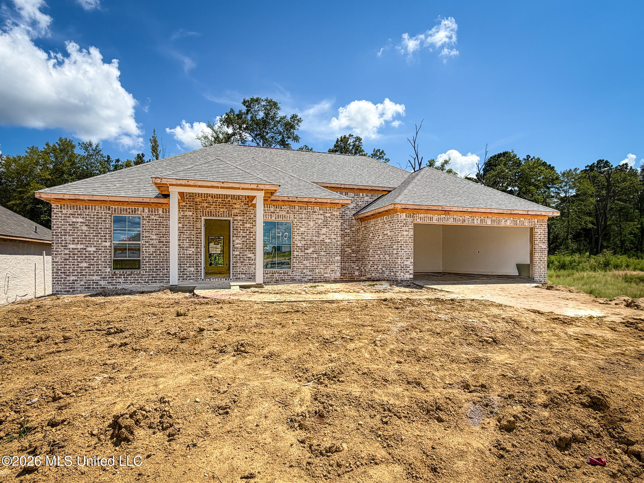 1003 Riverside Lane, Pearl, MS 39208