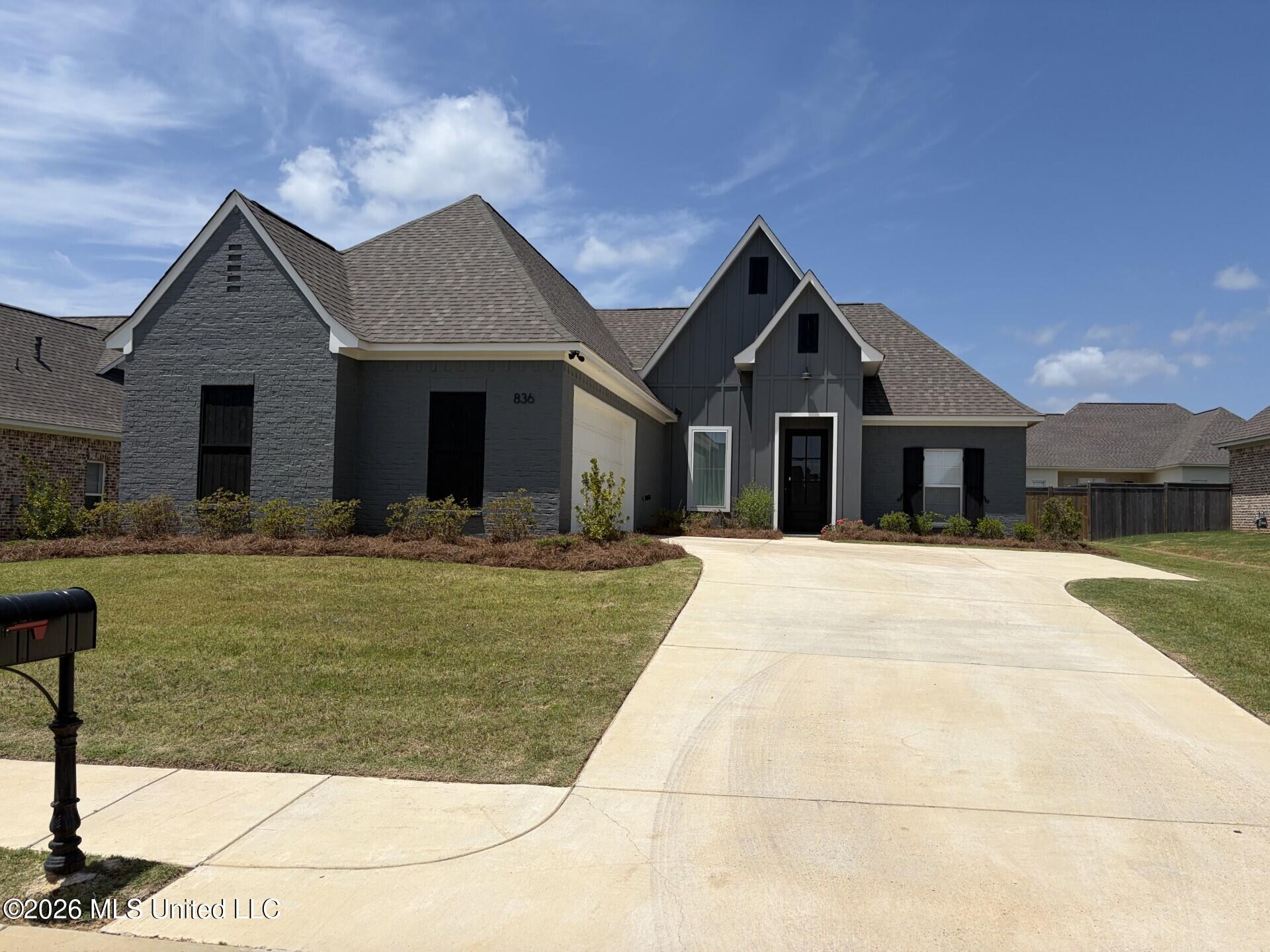 836 Glenwild Circle — photo