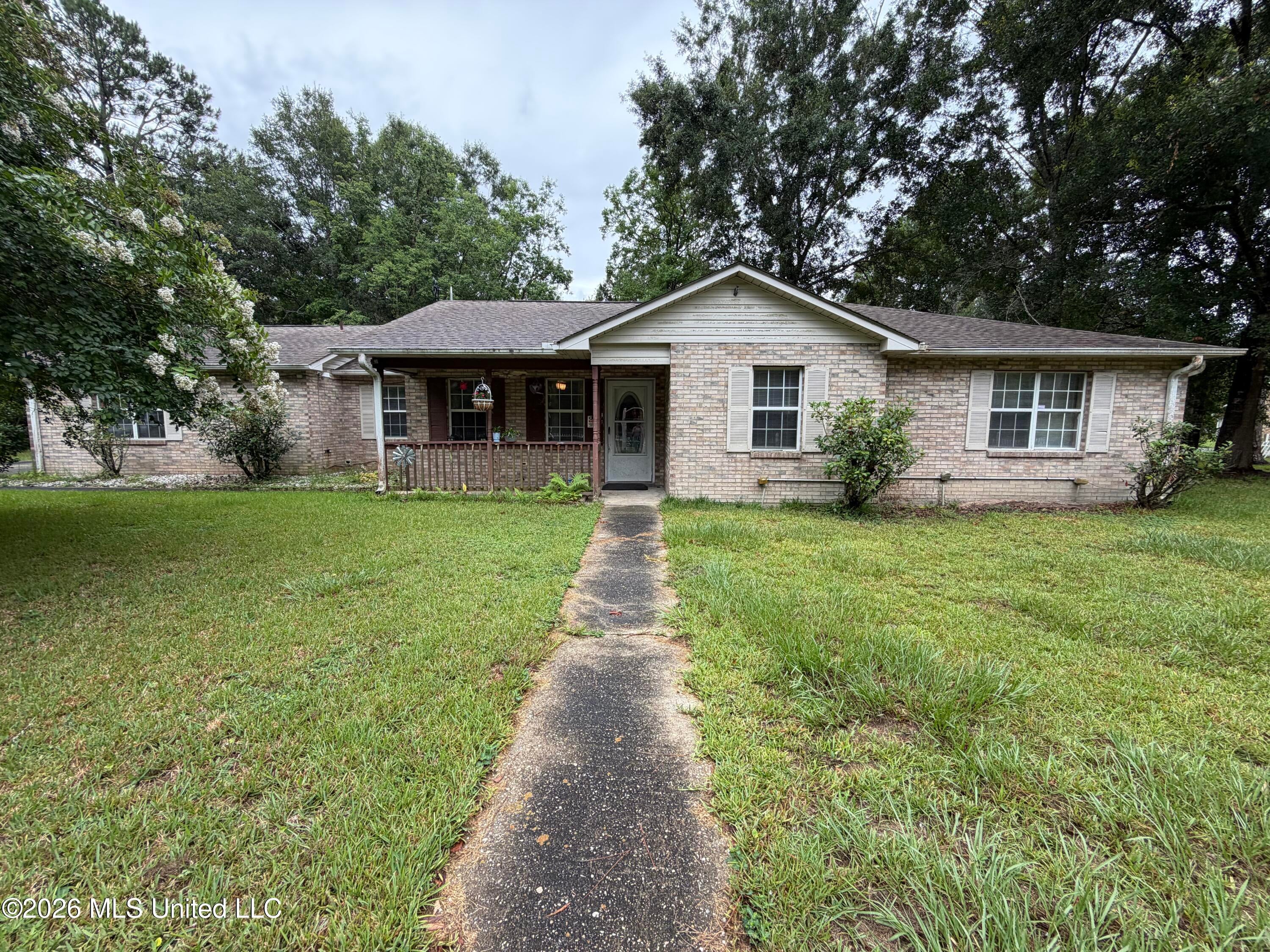 6173 W Adams Street — photo