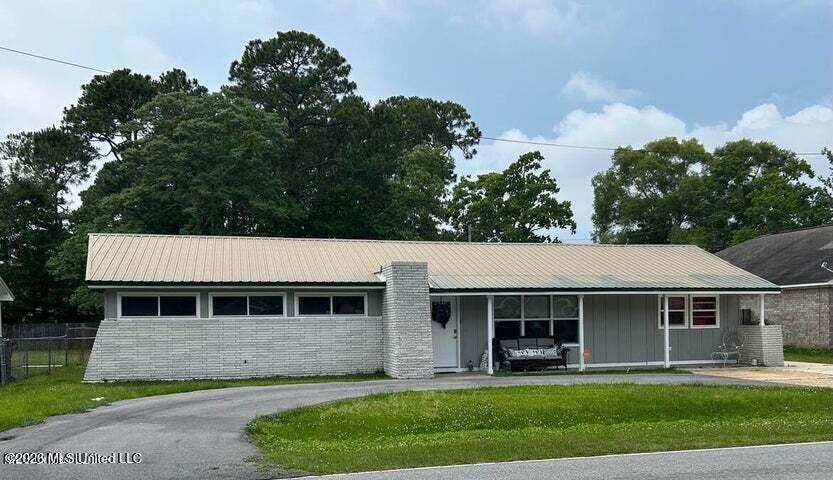 3117 Beachview Drive — photo