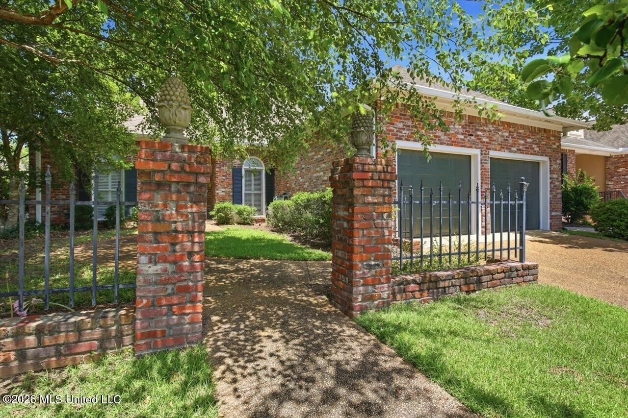108 Whisper Ridge Drive — photo