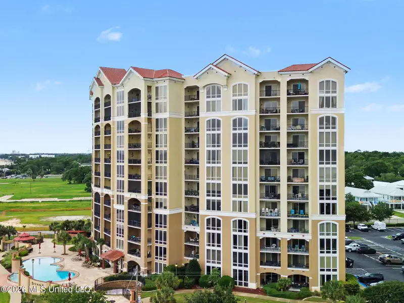 1200 Beach Drive #906 — photo