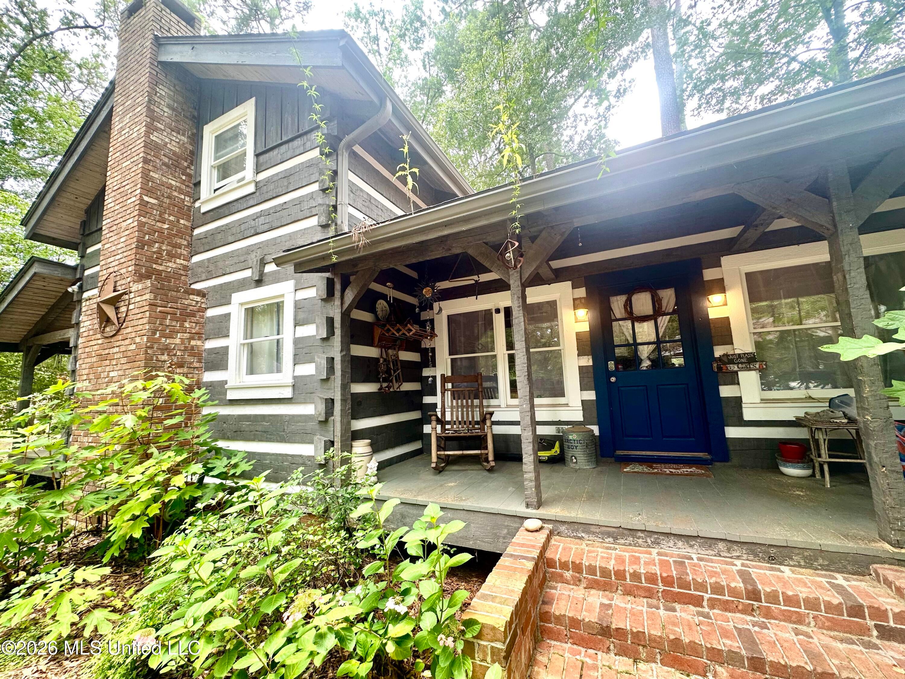 900 Morningside Drive — photo