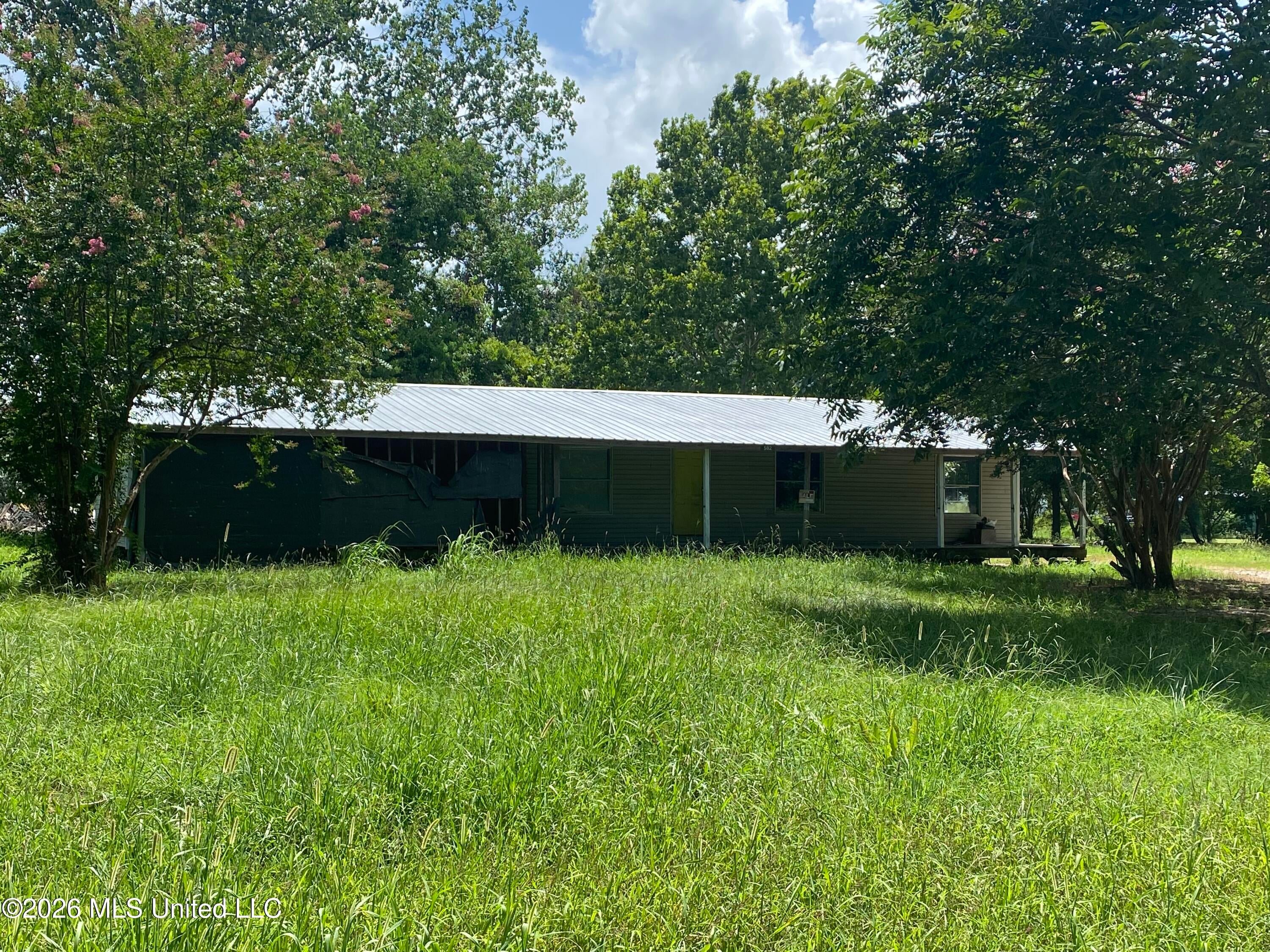 582 Stephens Road — photo