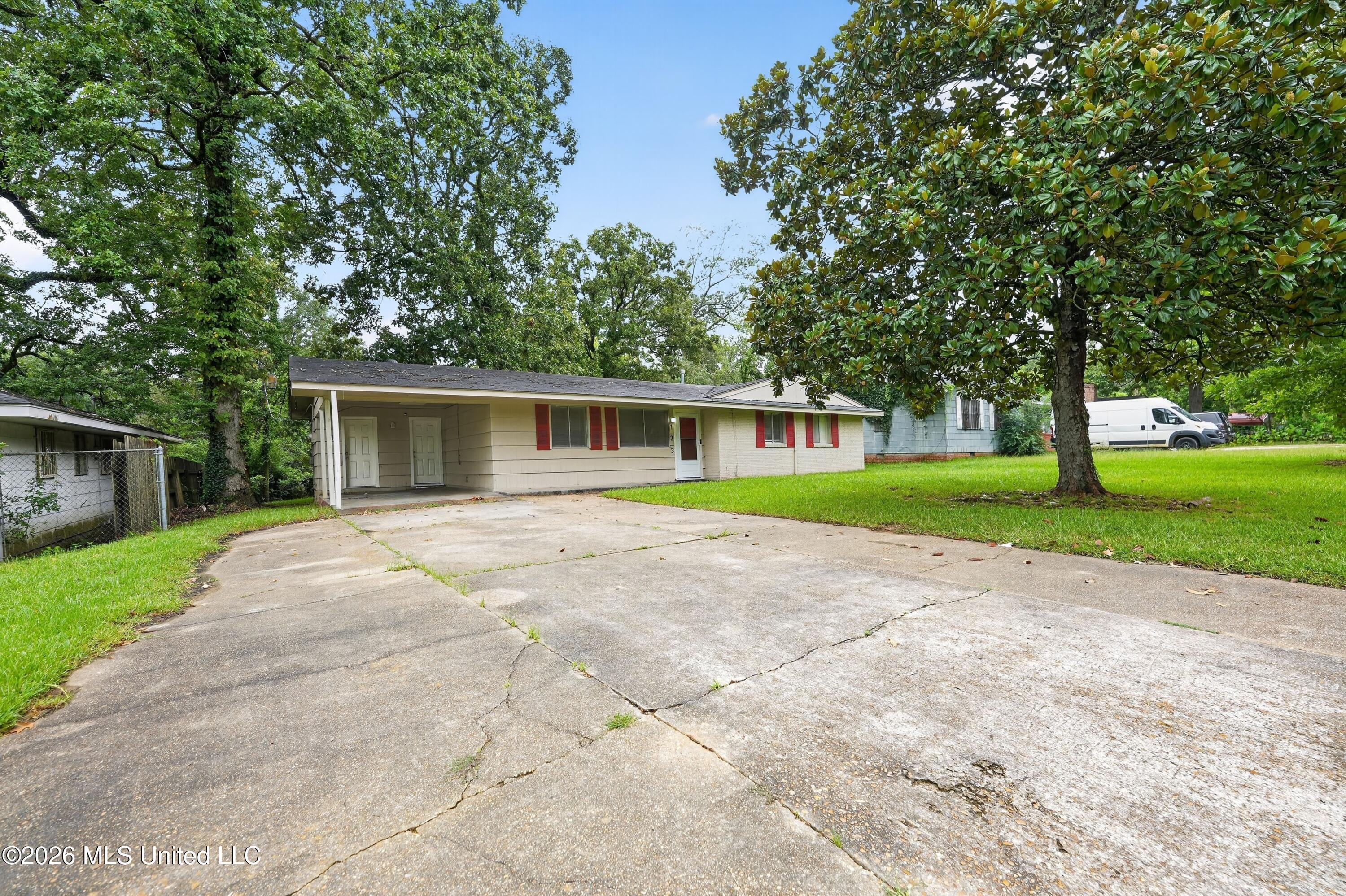 133 Queen Victoria Lane — photo